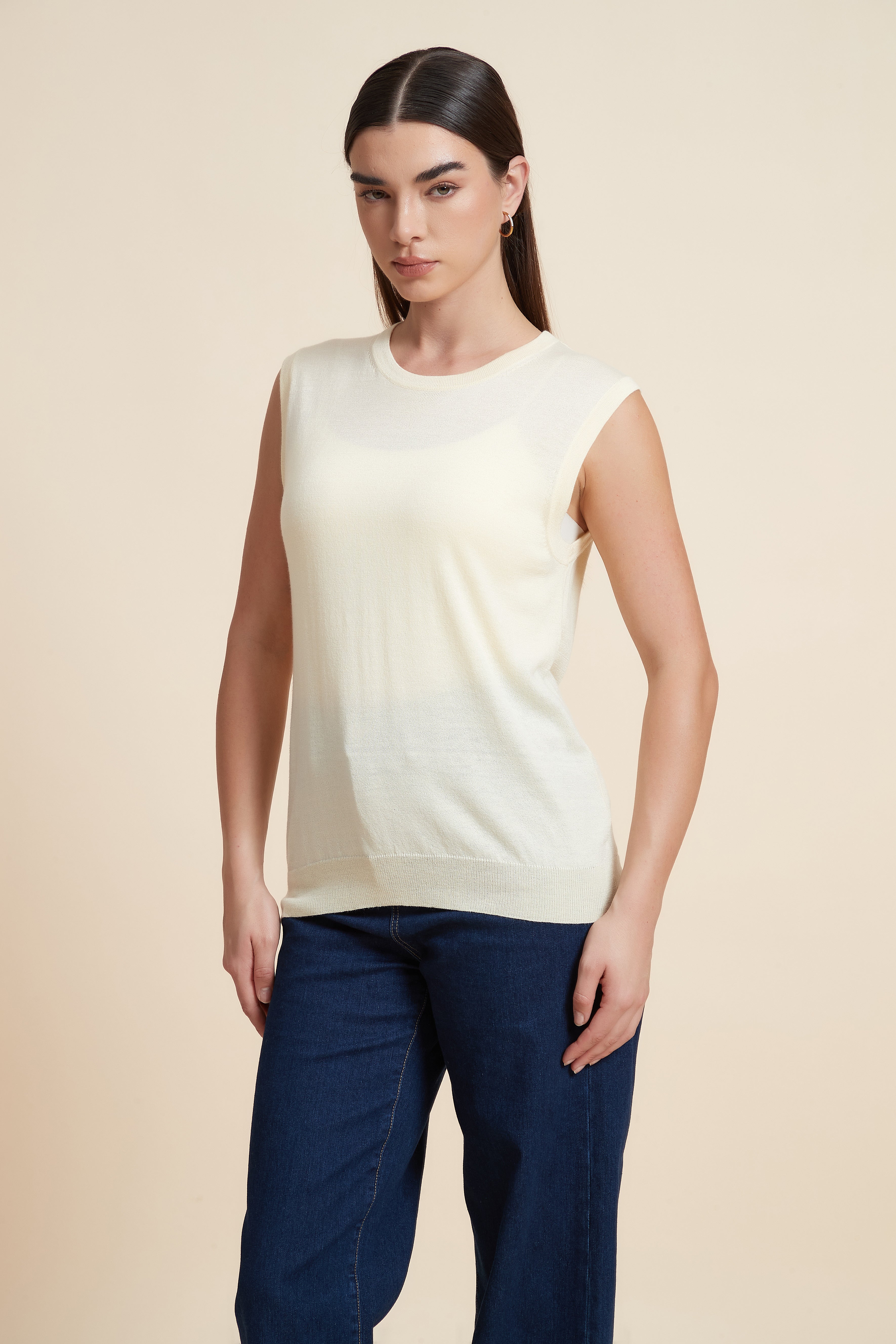 Sleeveless Plain Blouse