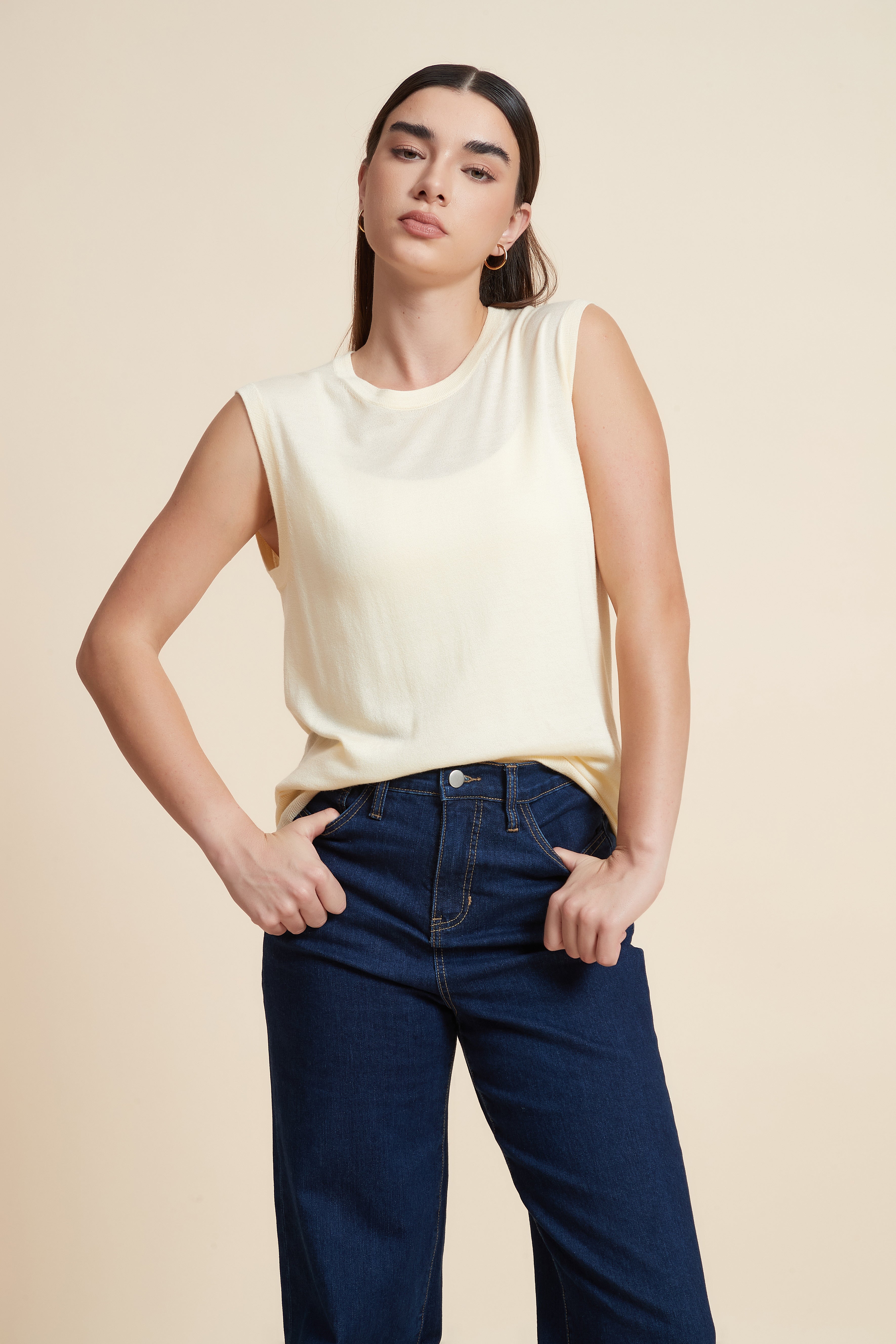 Sleeveless Plain Blouse