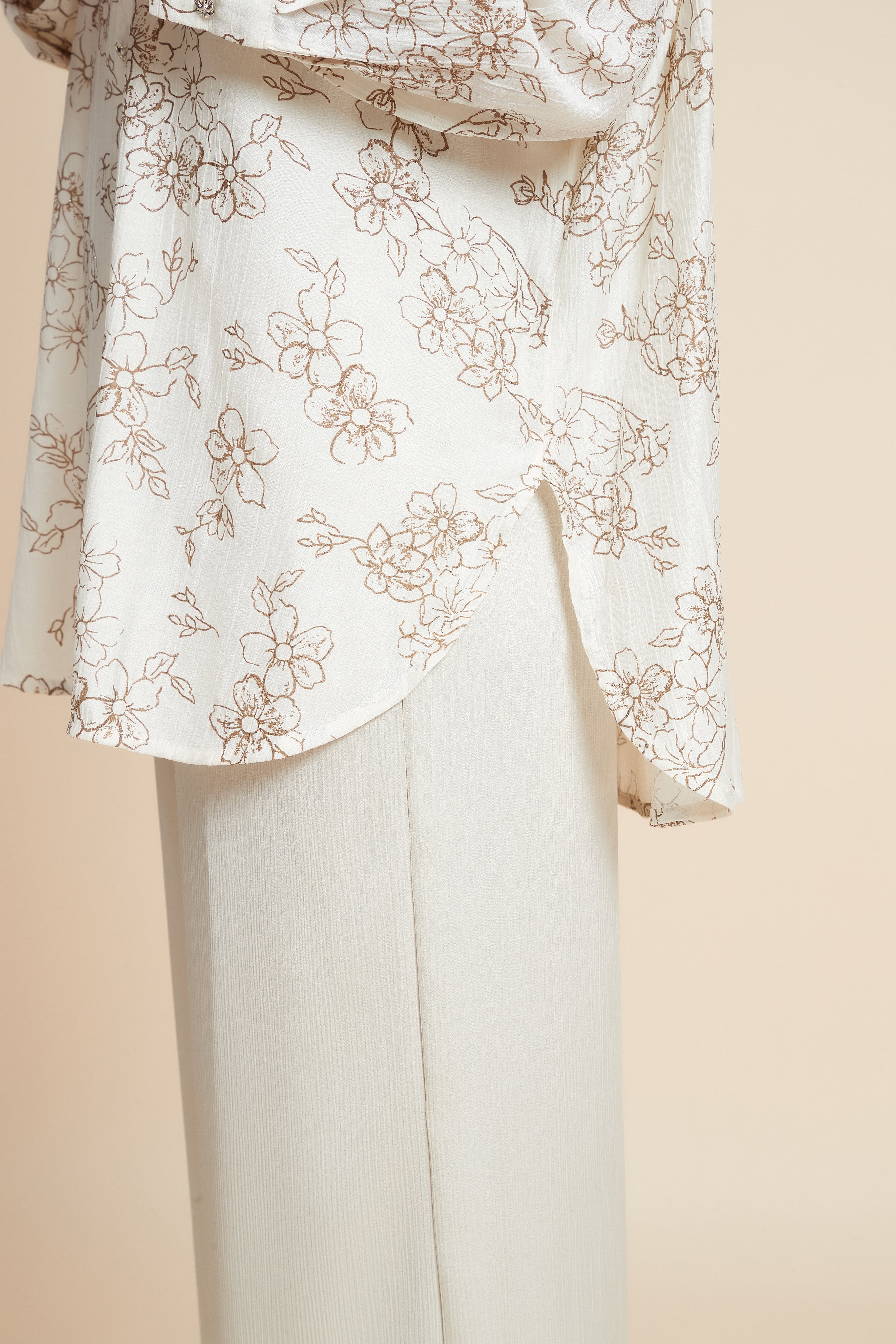 Long Sleeve Printed Blouse with Shirt Collar