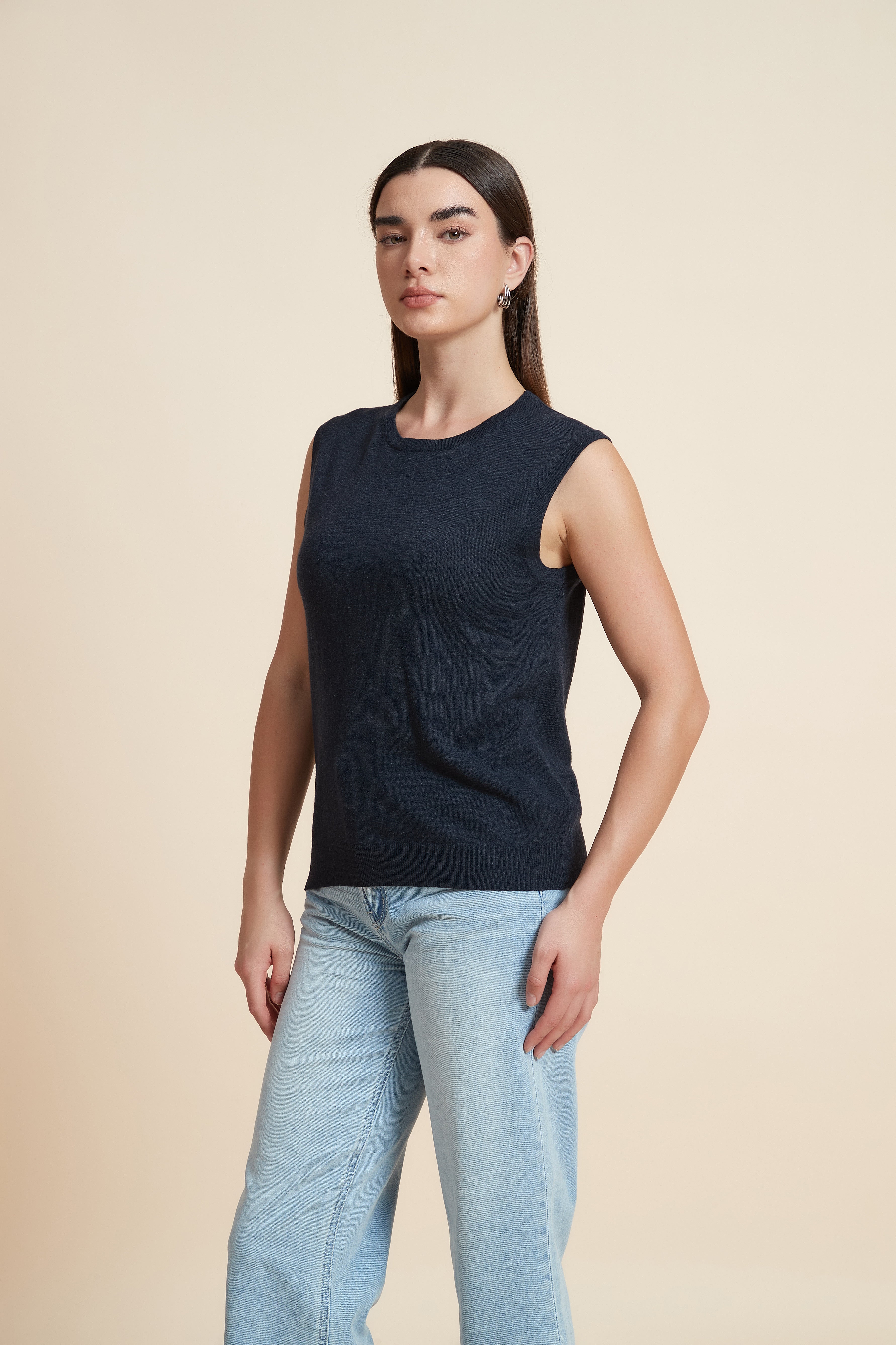 Sleeveless Plain Blouse