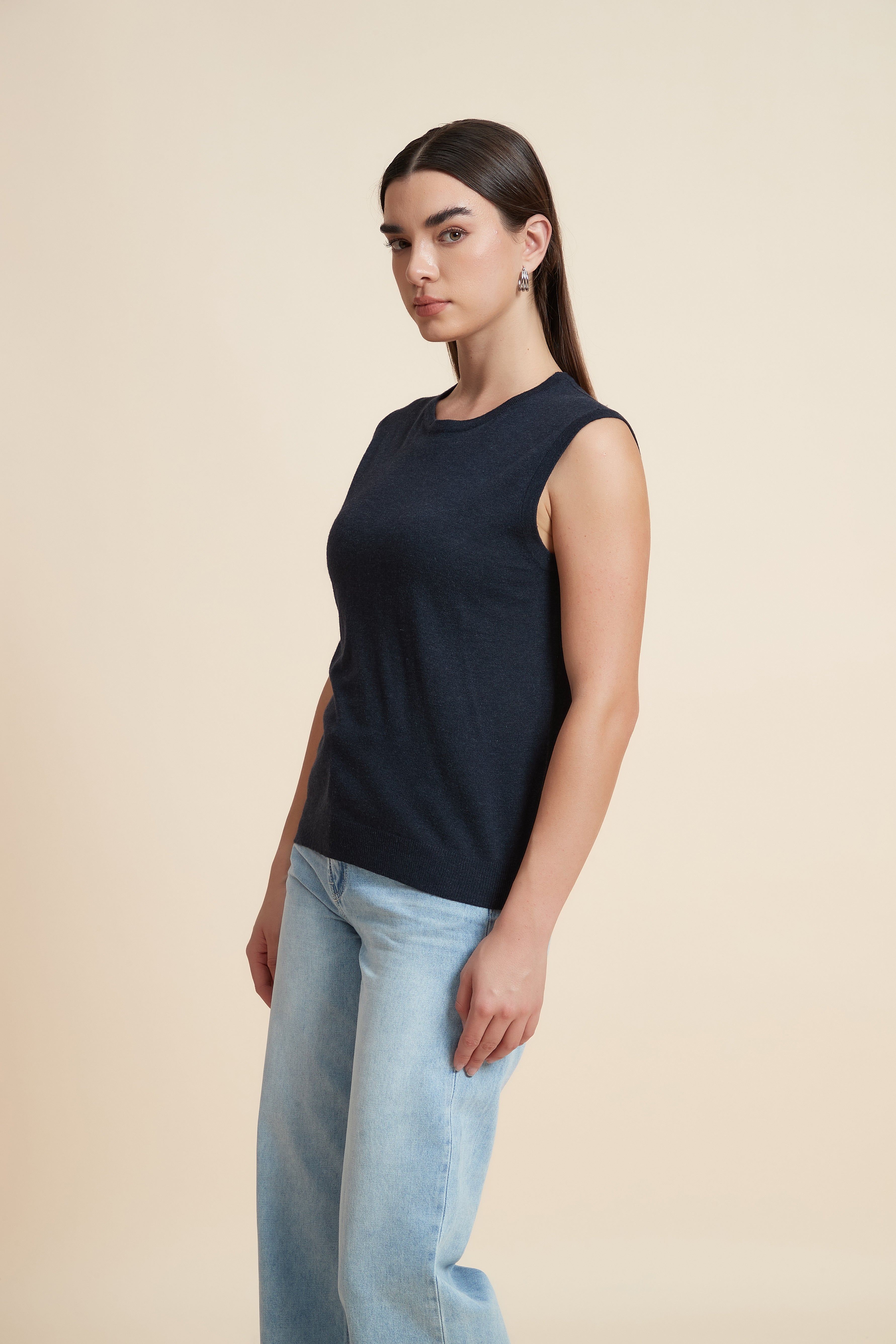 Sleeveless Plain Blouse