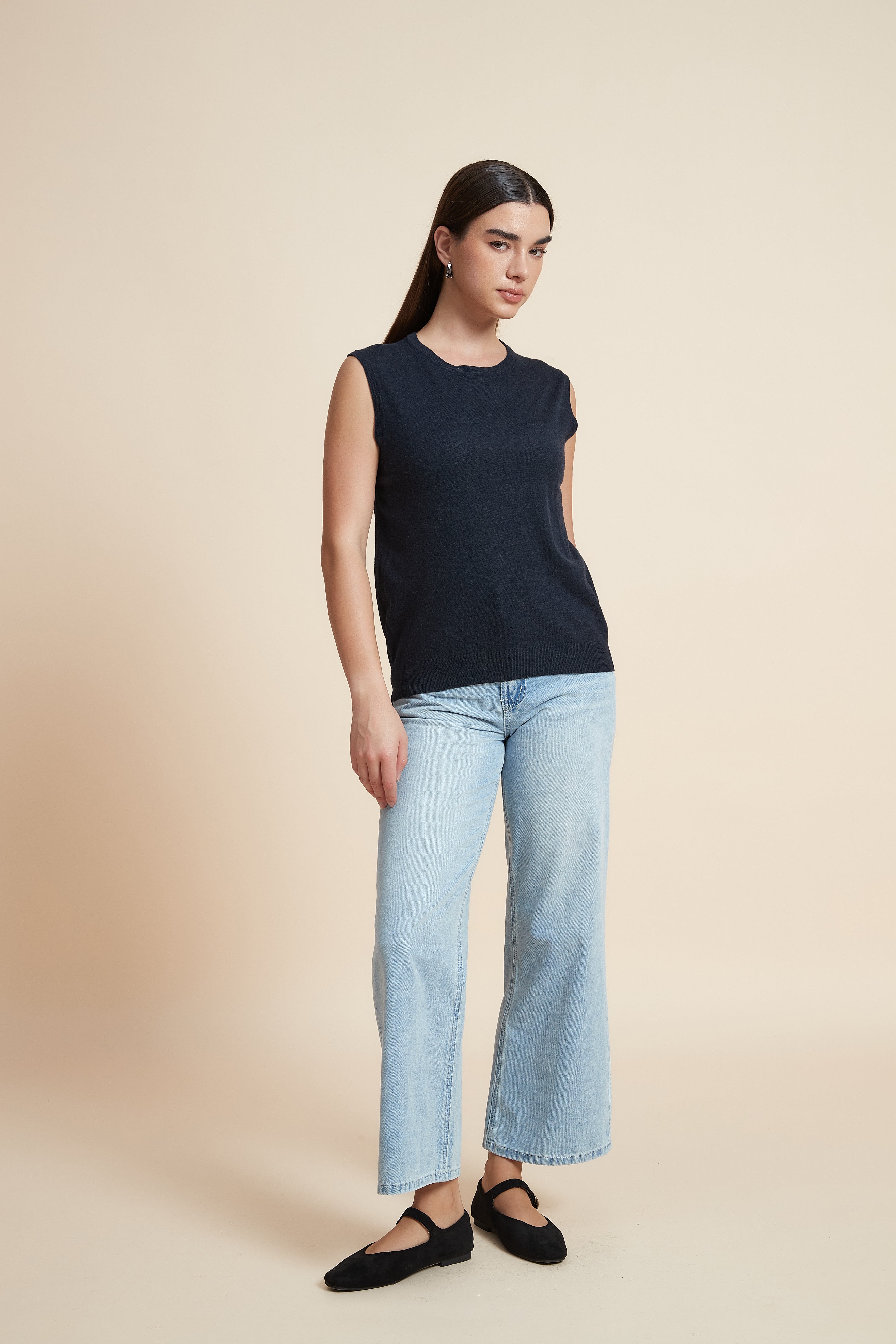 Sleeveless Plain Blouse