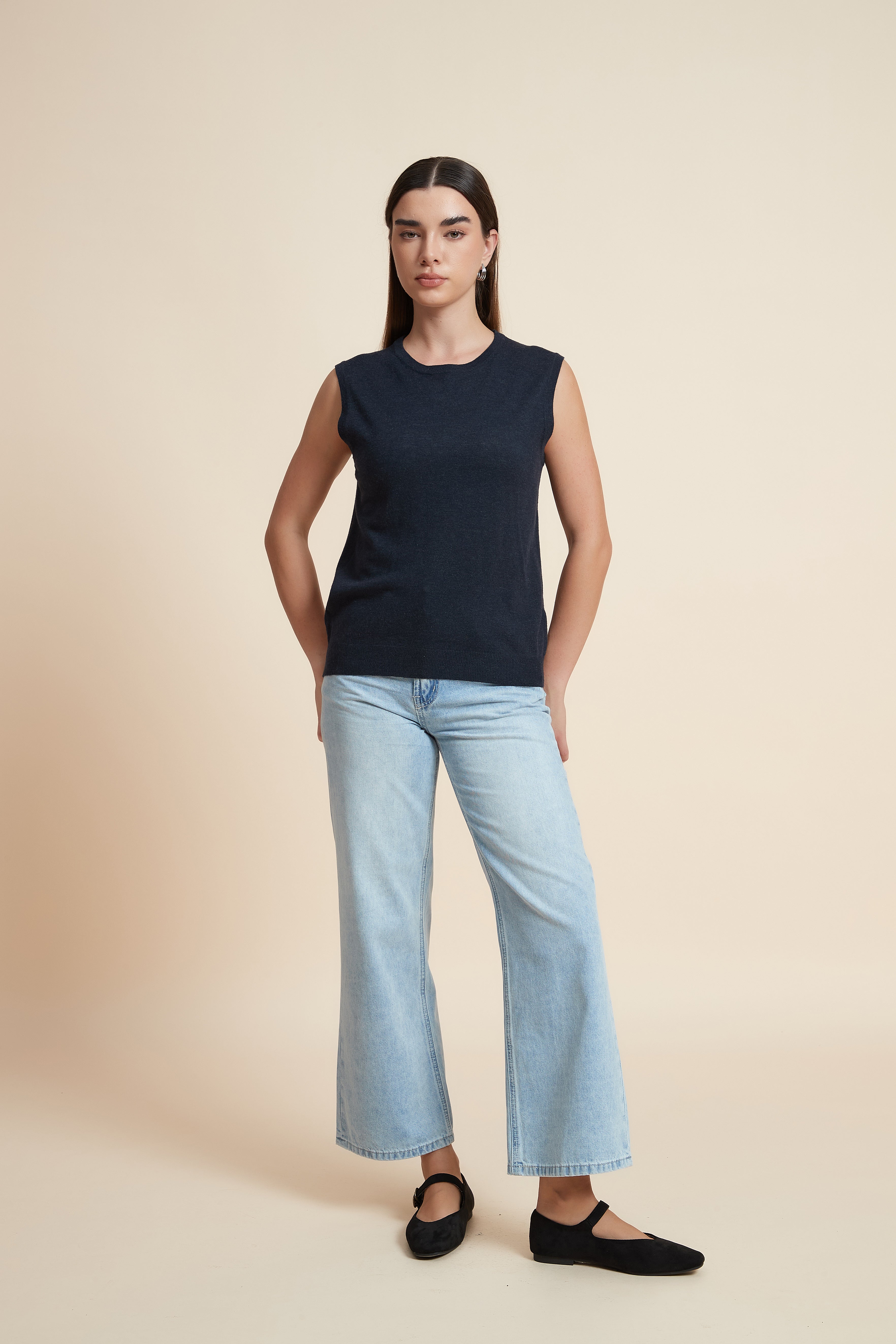 Sleeveless Plain Blouse