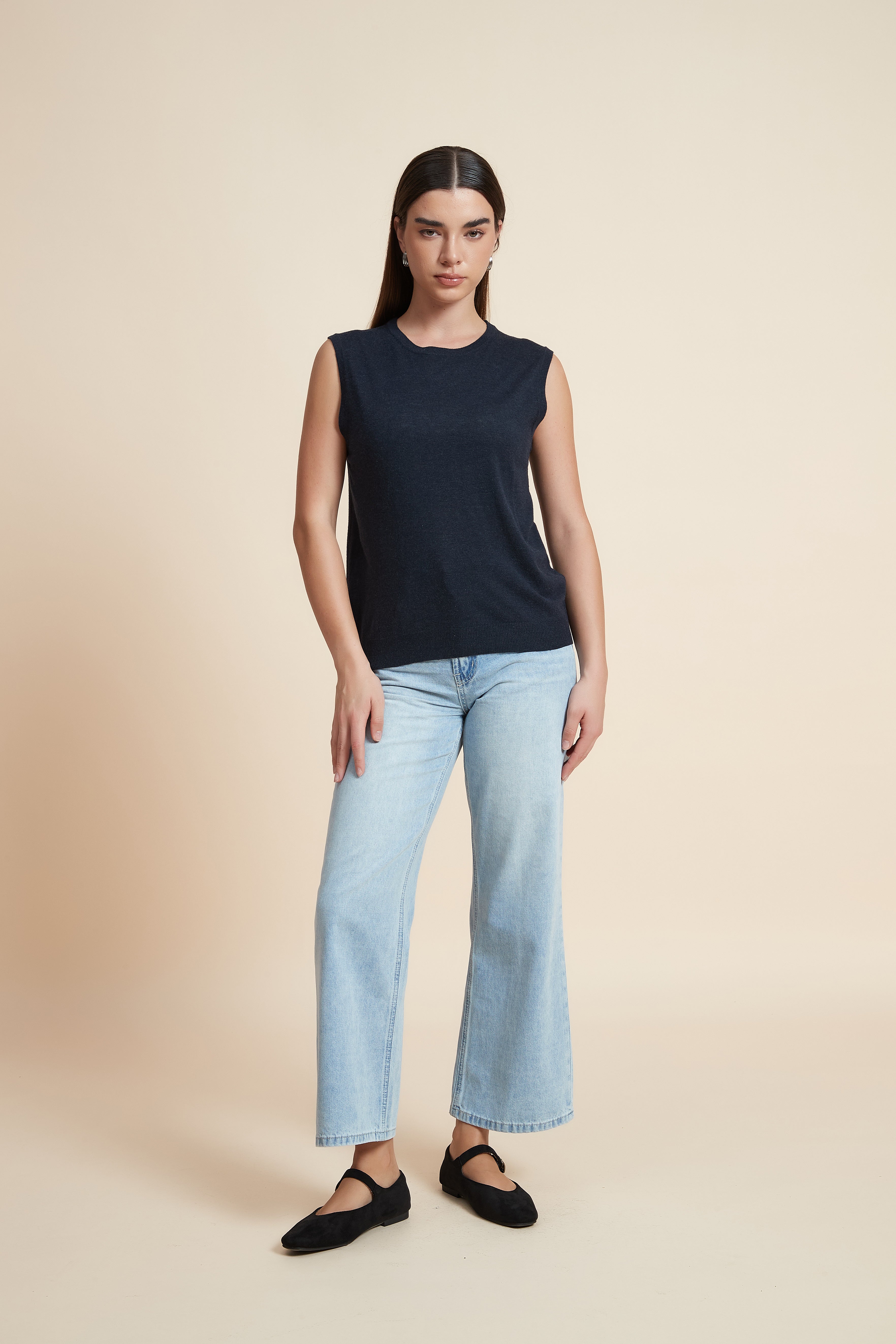 Sleeveless Plain Blouse