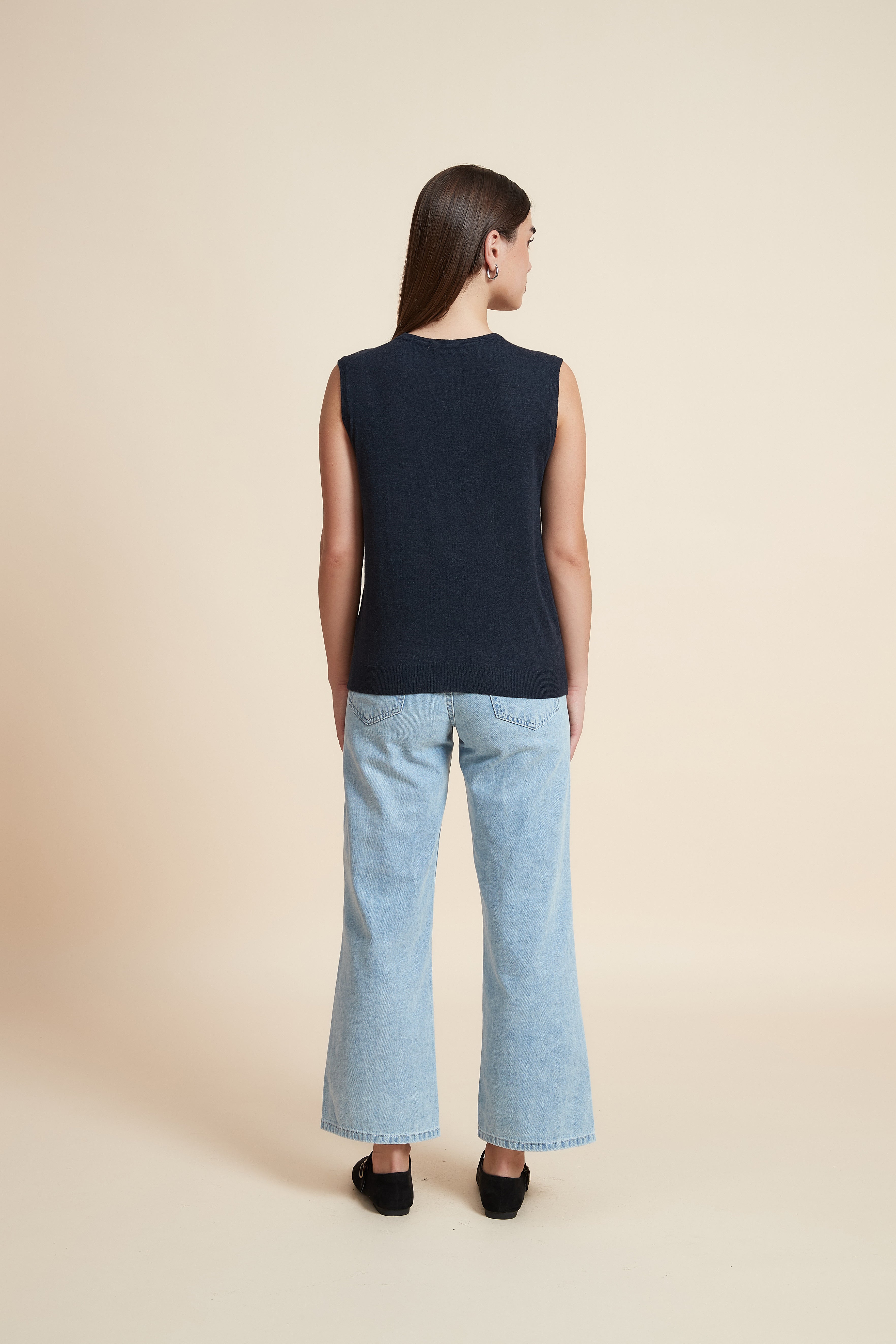 Sleeveless Plain Blouse