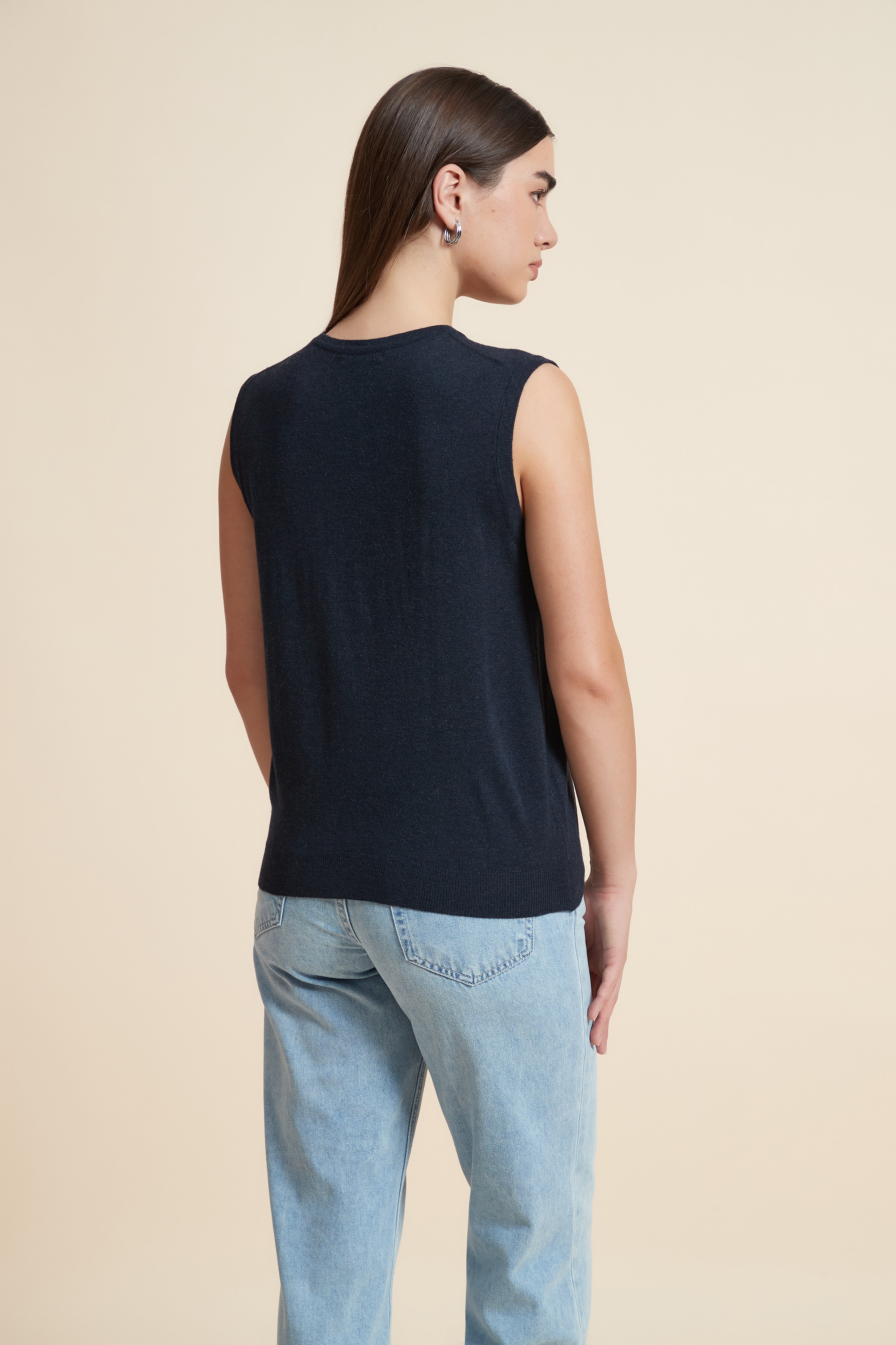 Sleeveless Plain Blouse
