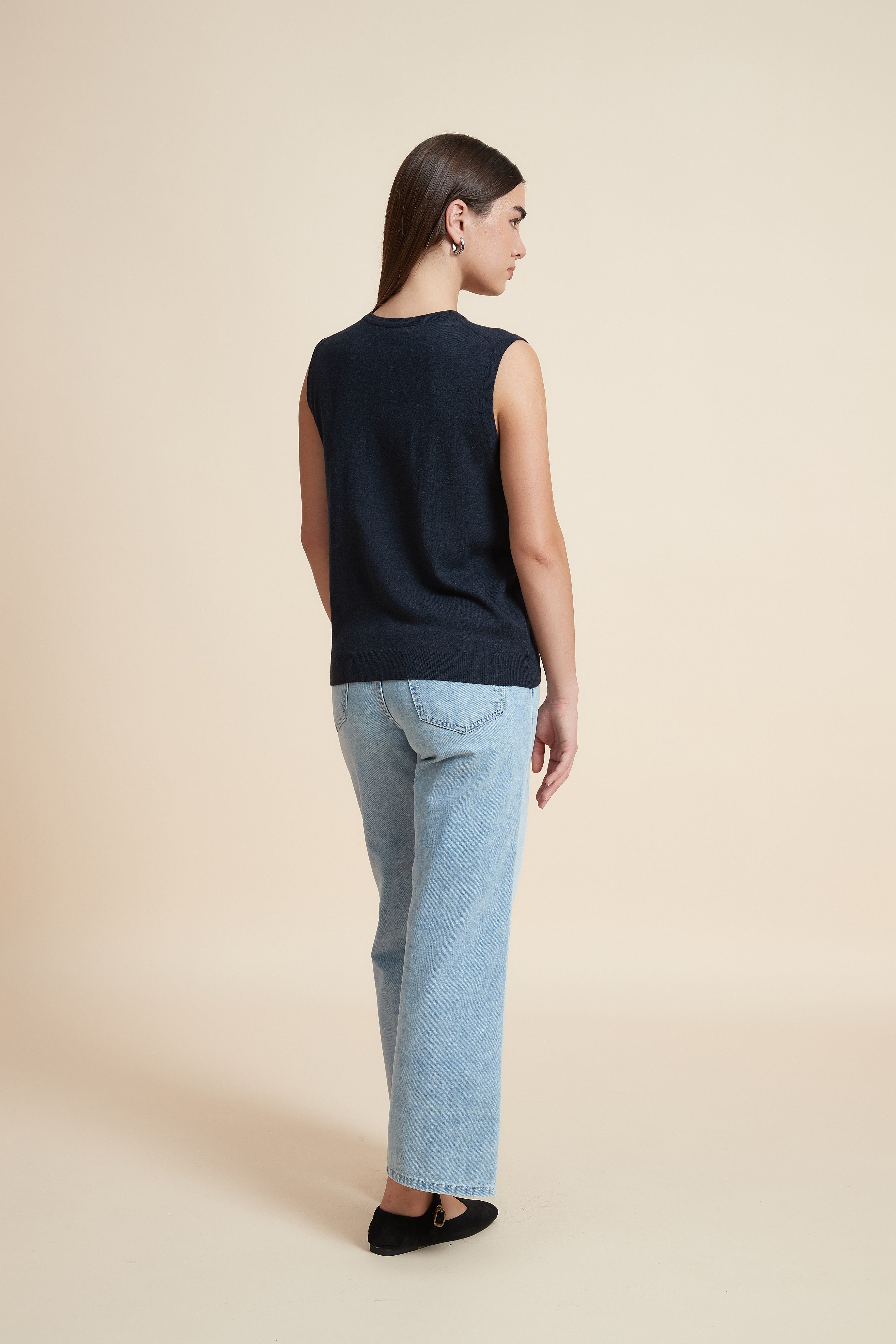 Sleeveless Plain Blouse