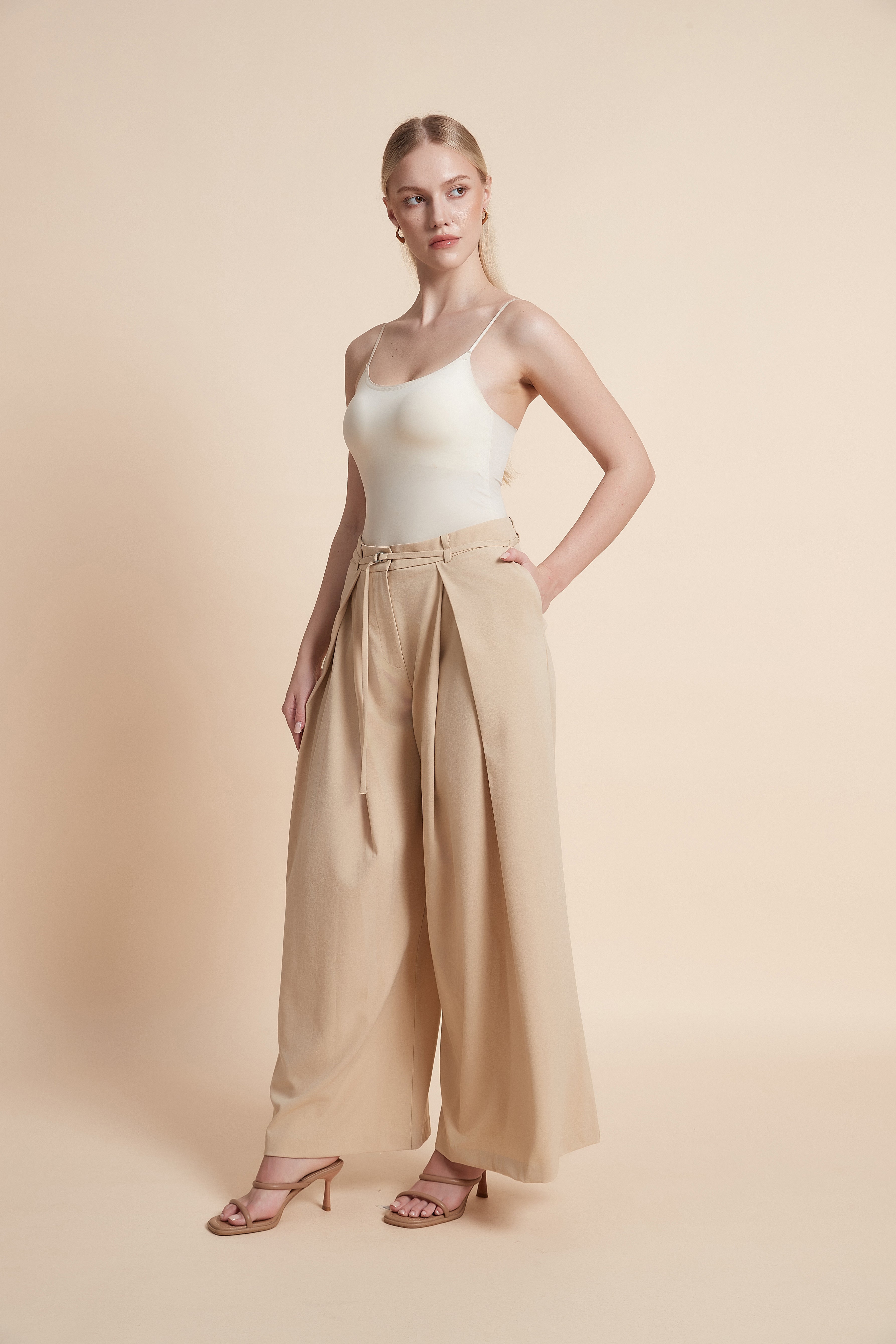 Plain Wide-Leg Trousers