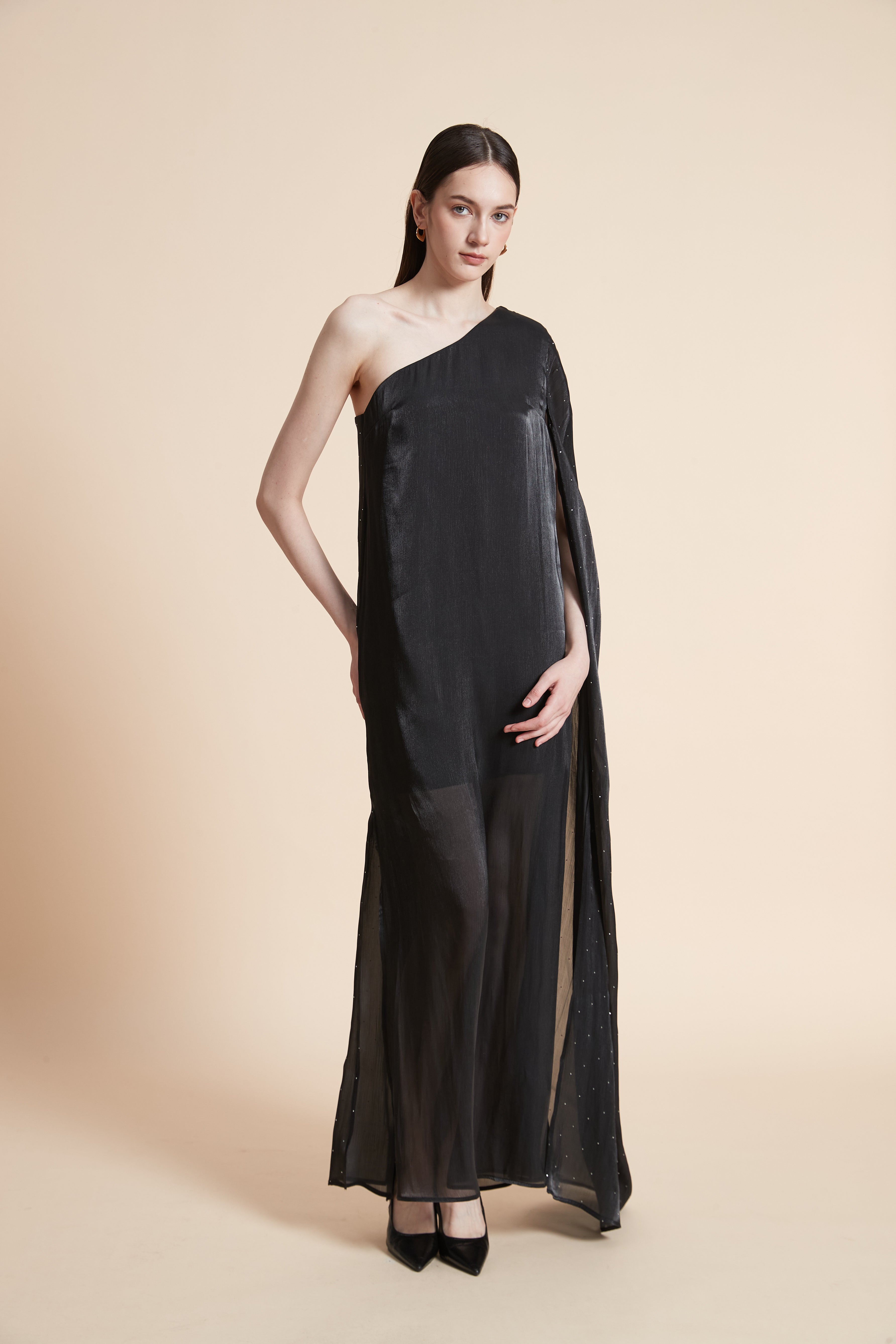 فستان ماكسي سادة بدون أكمام