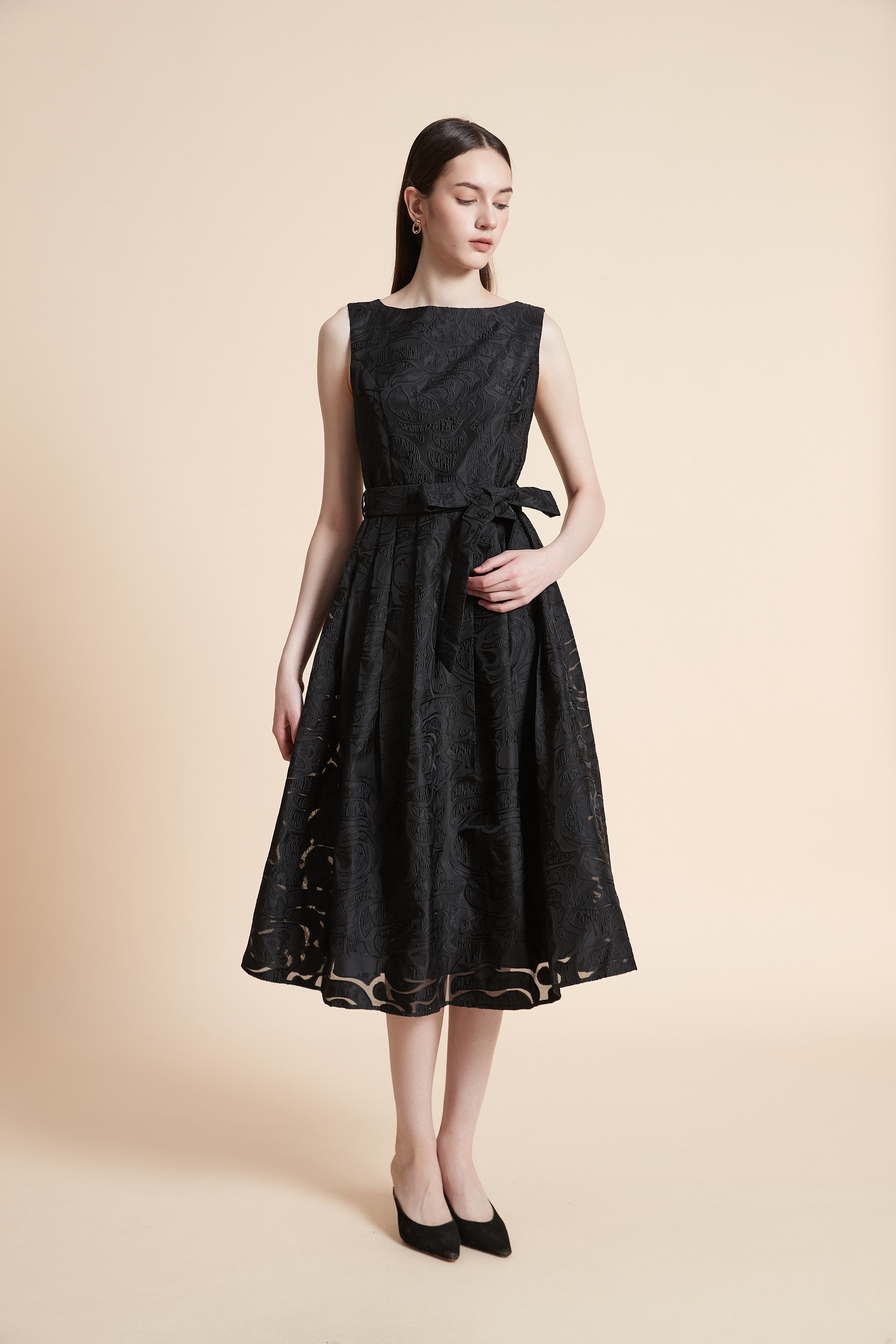 Floral Sleeveless Midi Dress