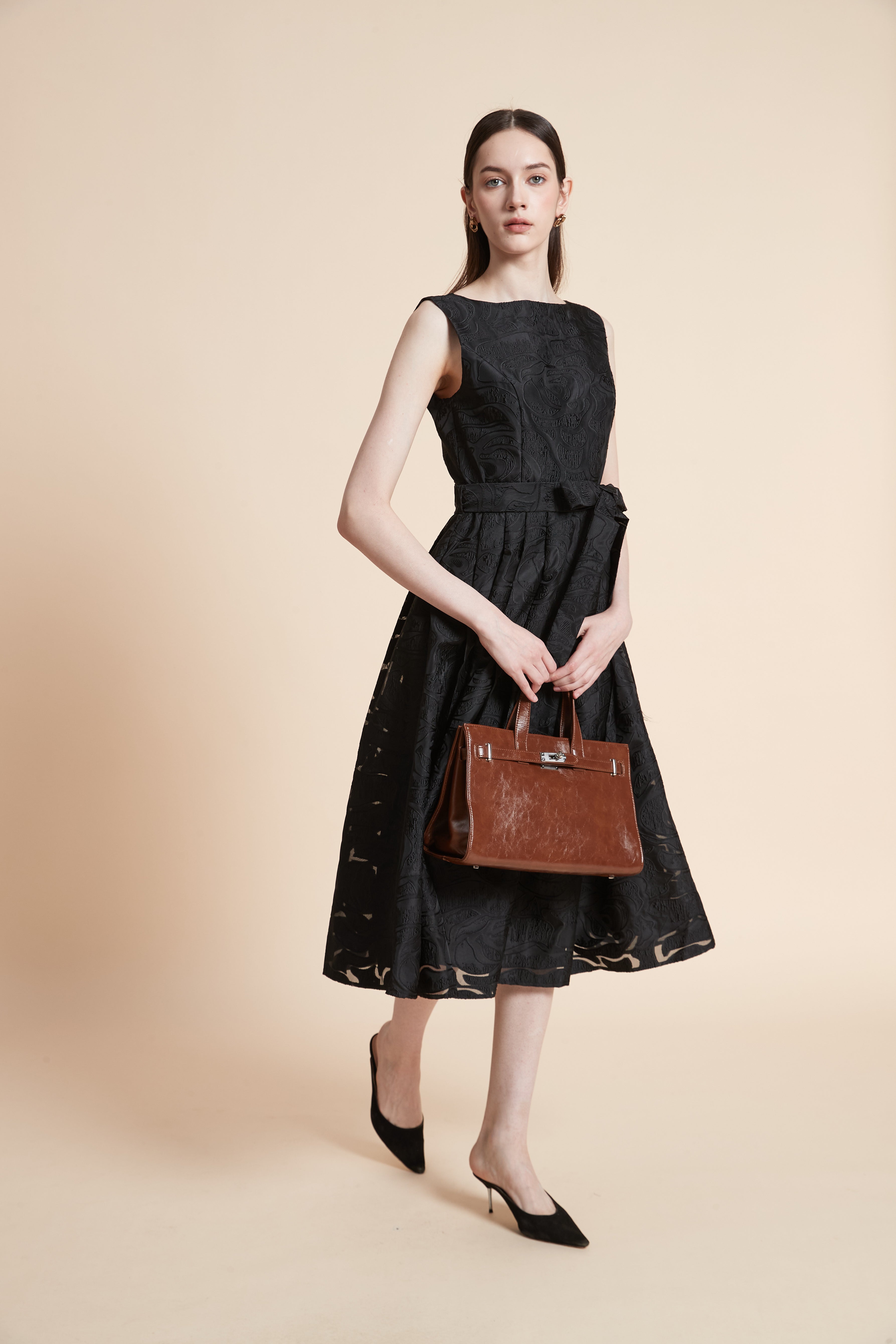 Floral Sleeveless Midi Dress