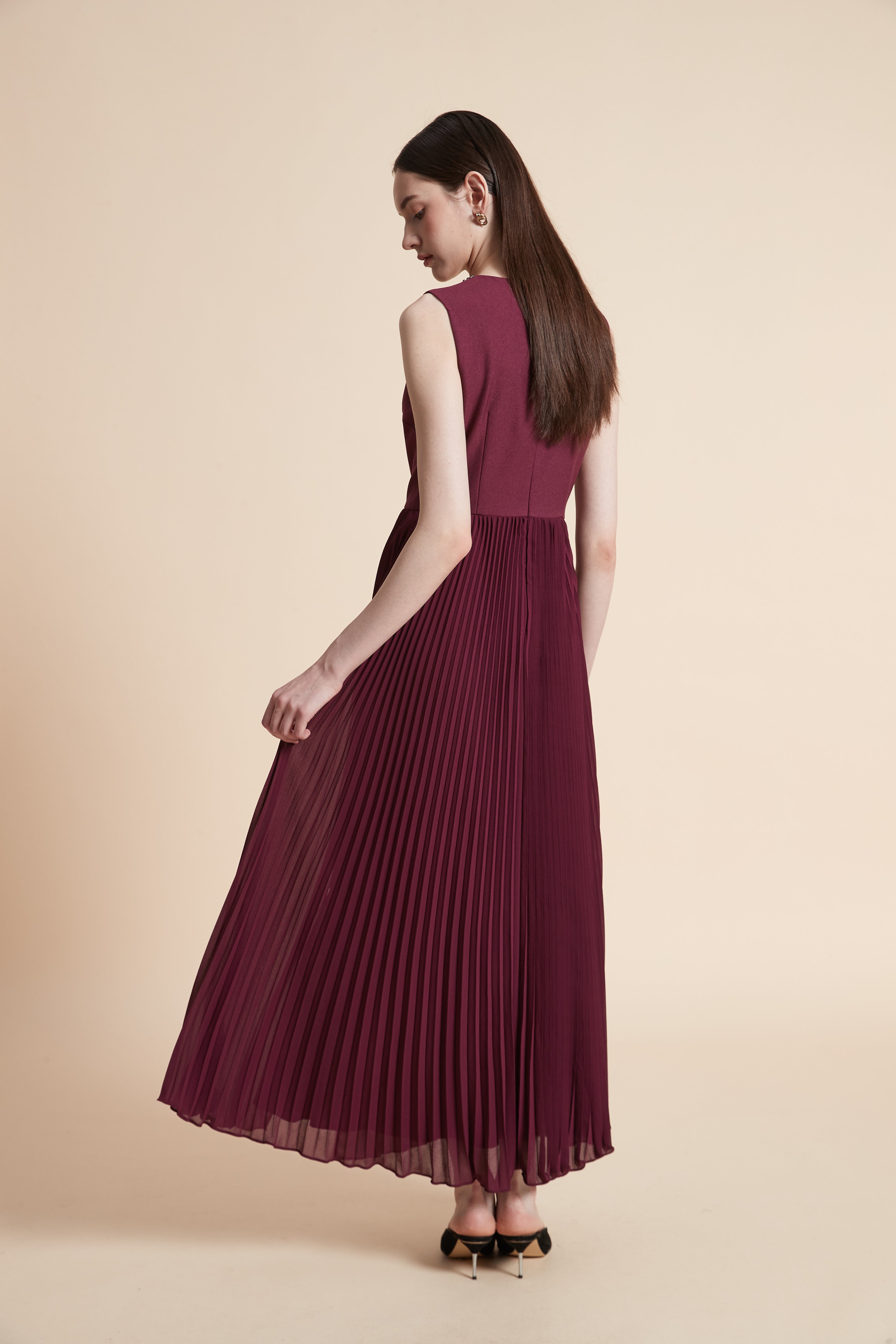 Pleated Sleeveless Maxi Dress