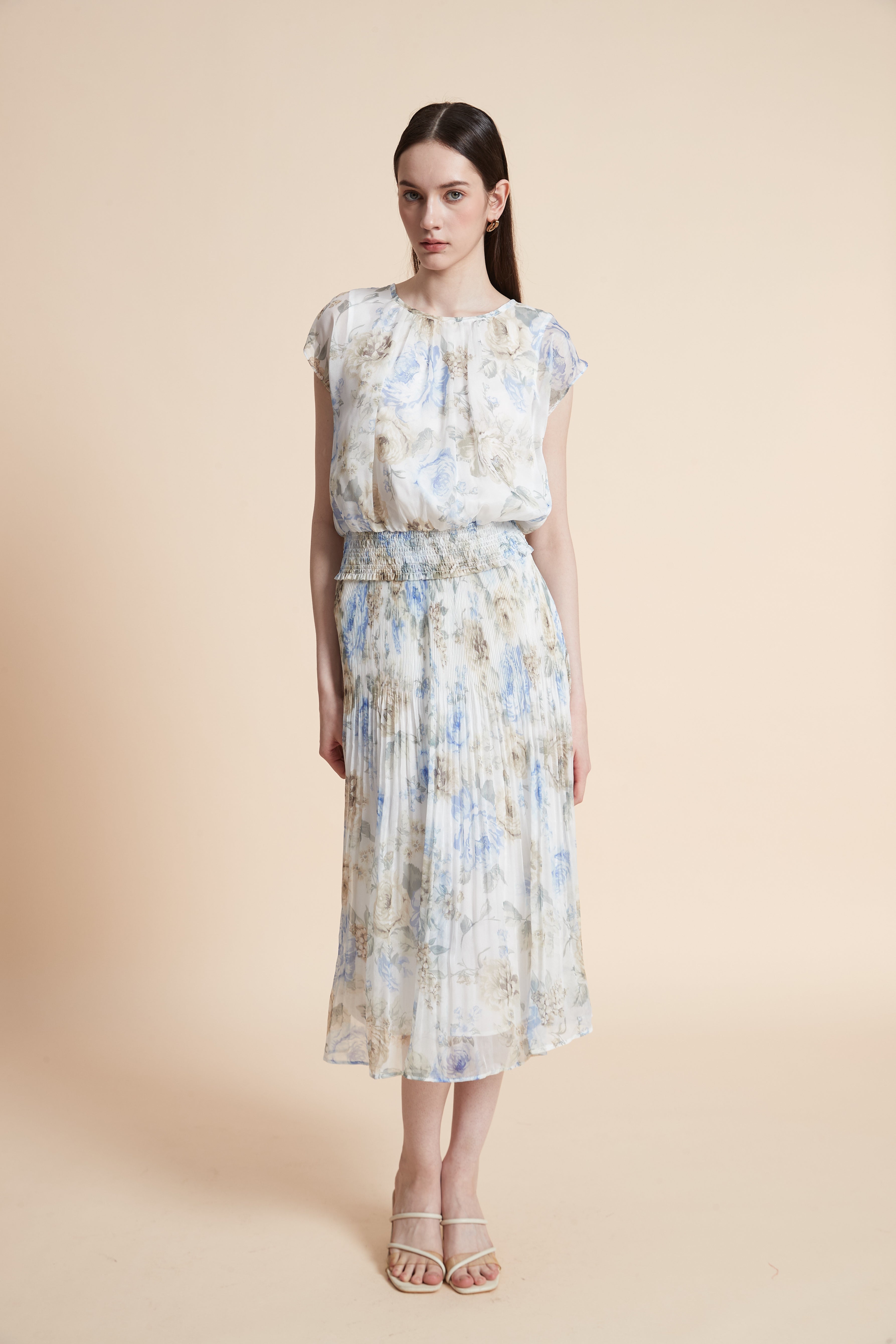 بلوزة منقوش بأكمام قصيرة