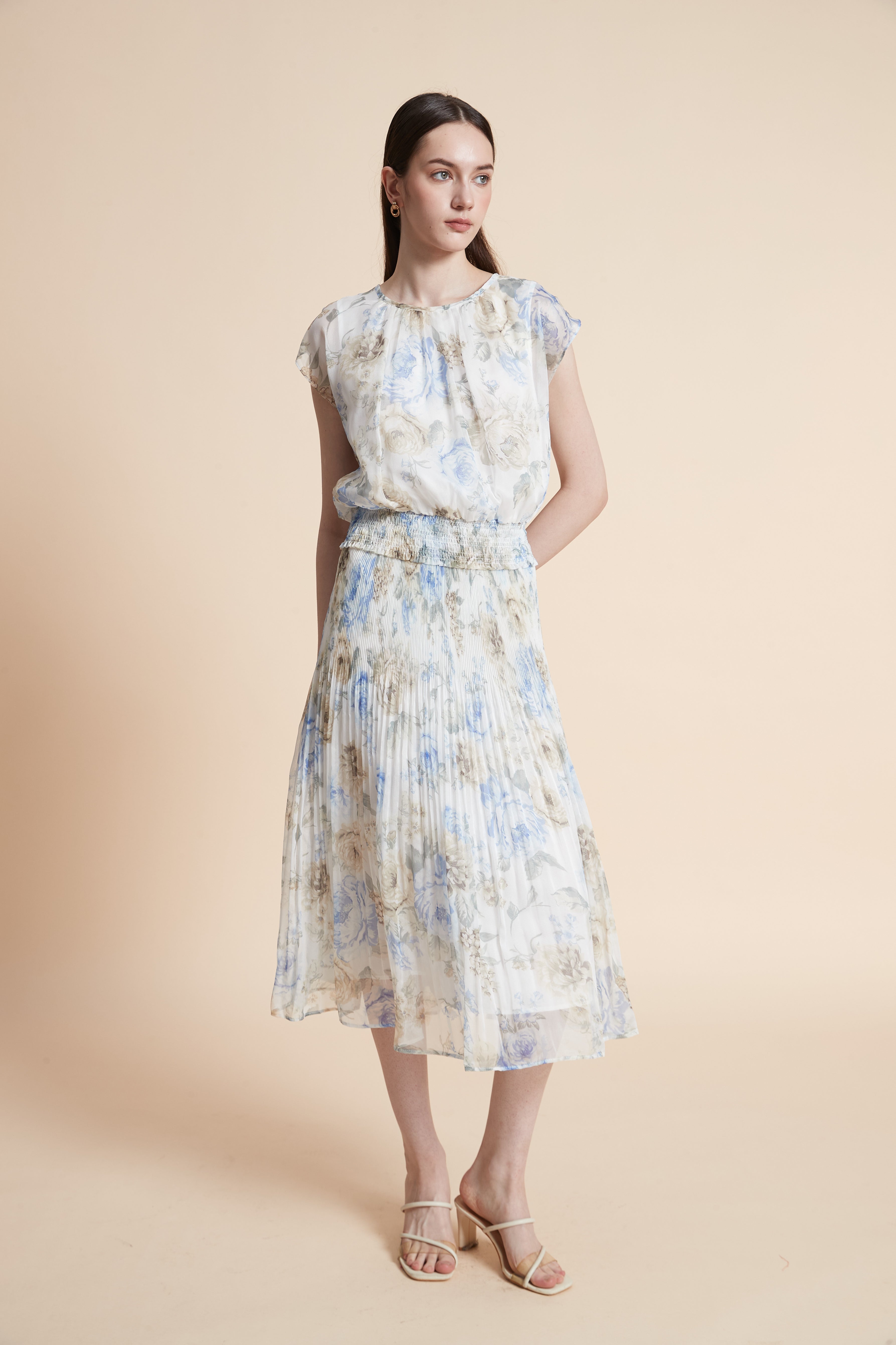 بلوزة منقوش بأكمام قصيرة