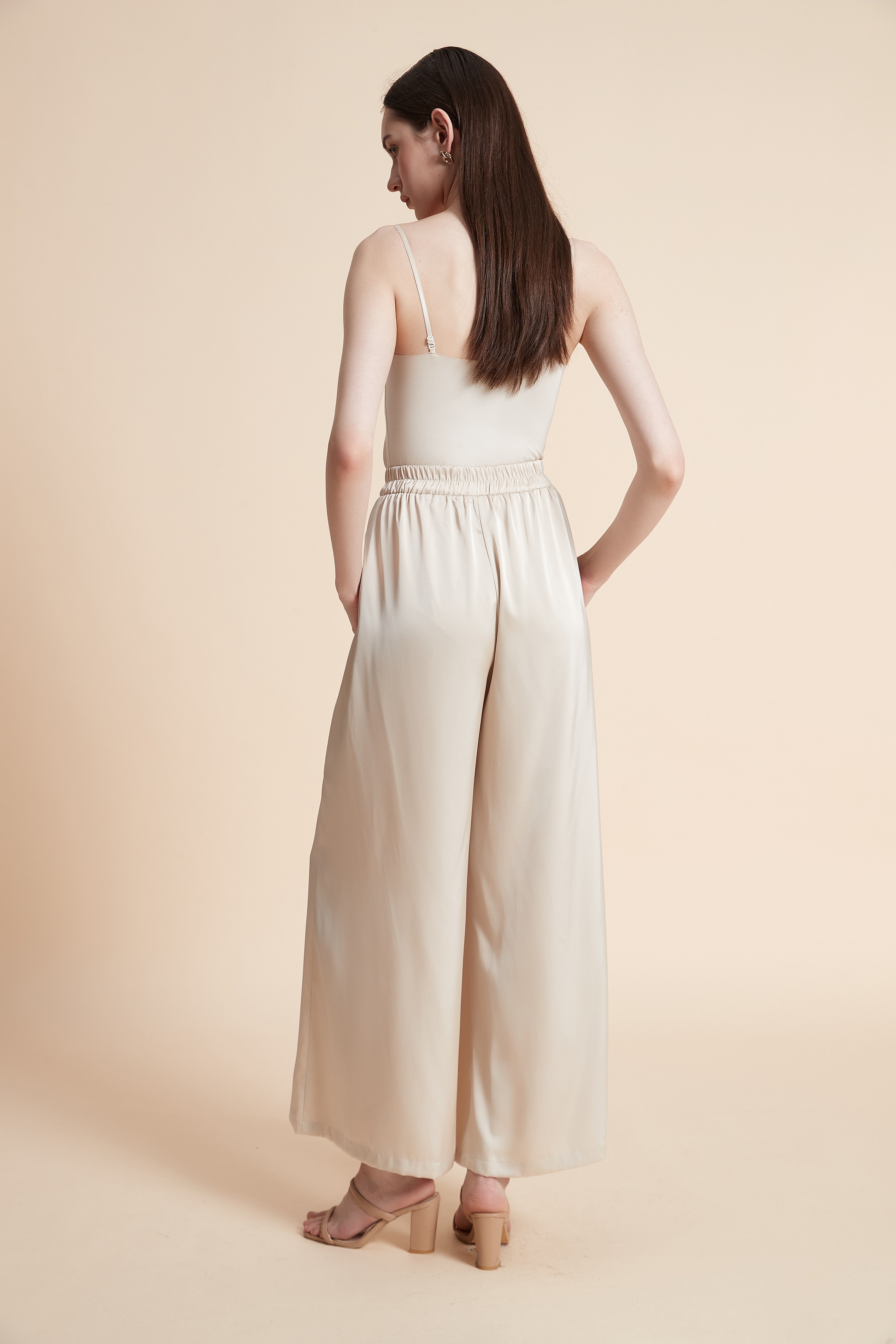 بنطلون طويل سادة بخصر مطاطي