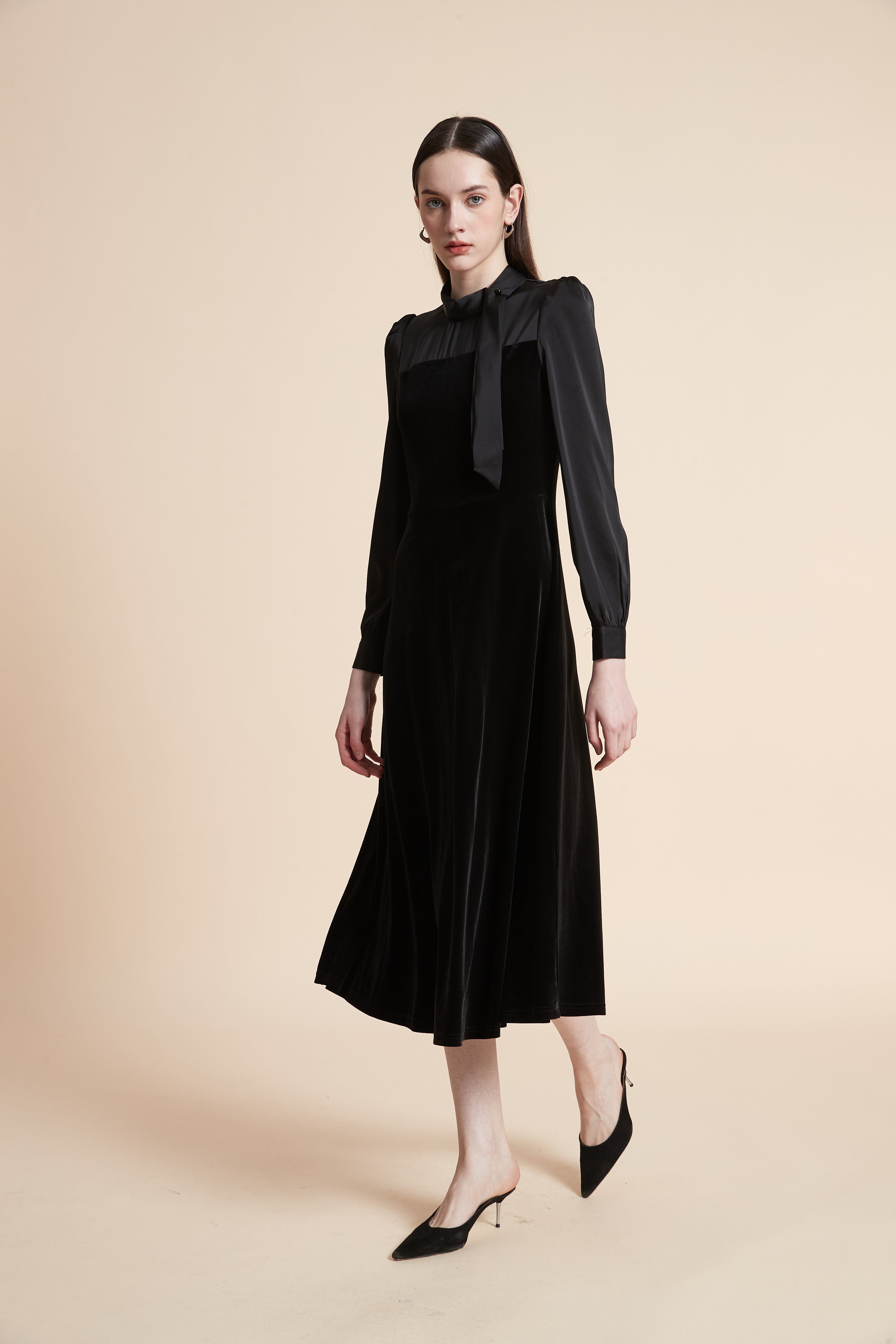 Midi Dress with Neck Tie and Long Sleeves