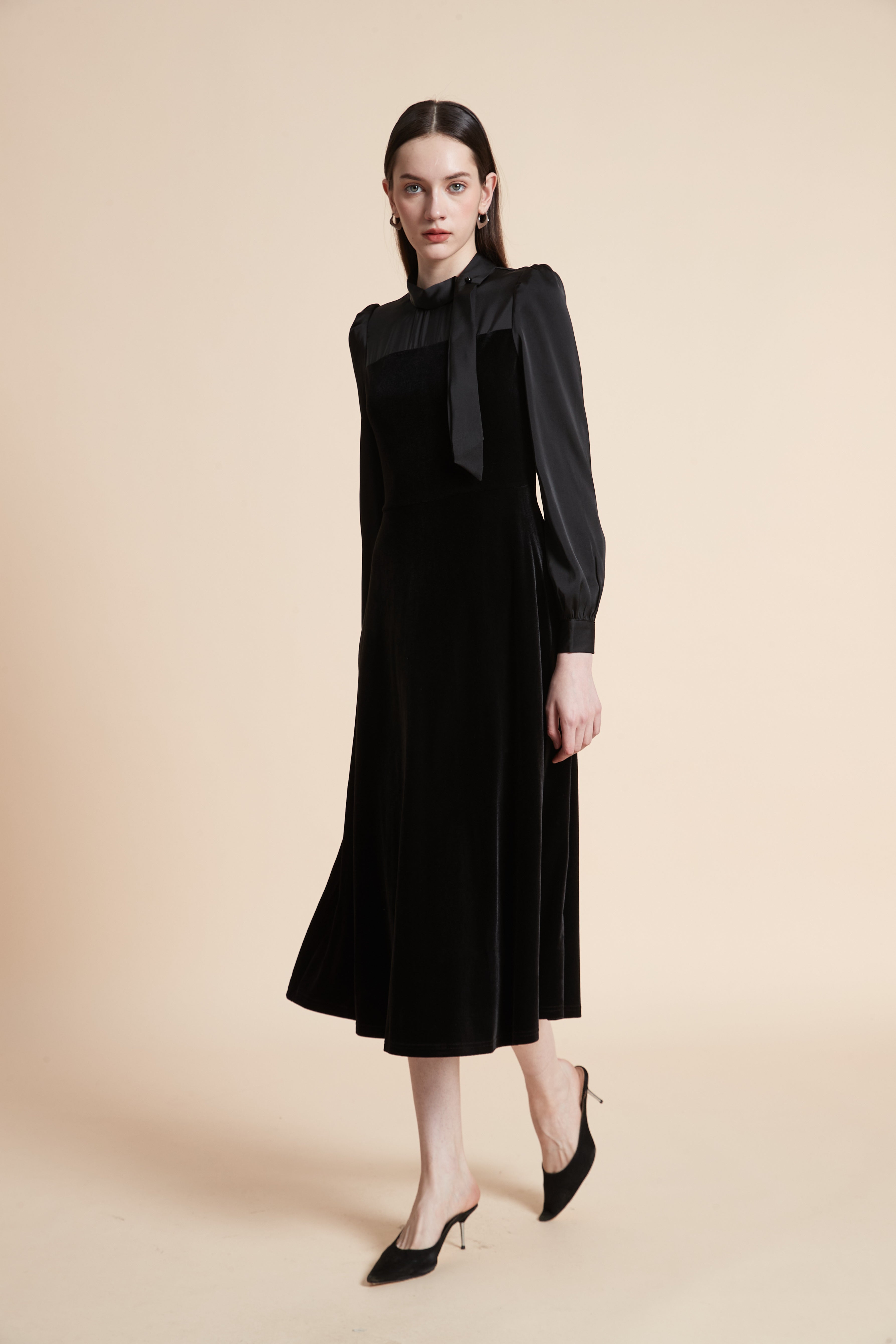 Midi Dress with Neck Tie and Long Sleeves