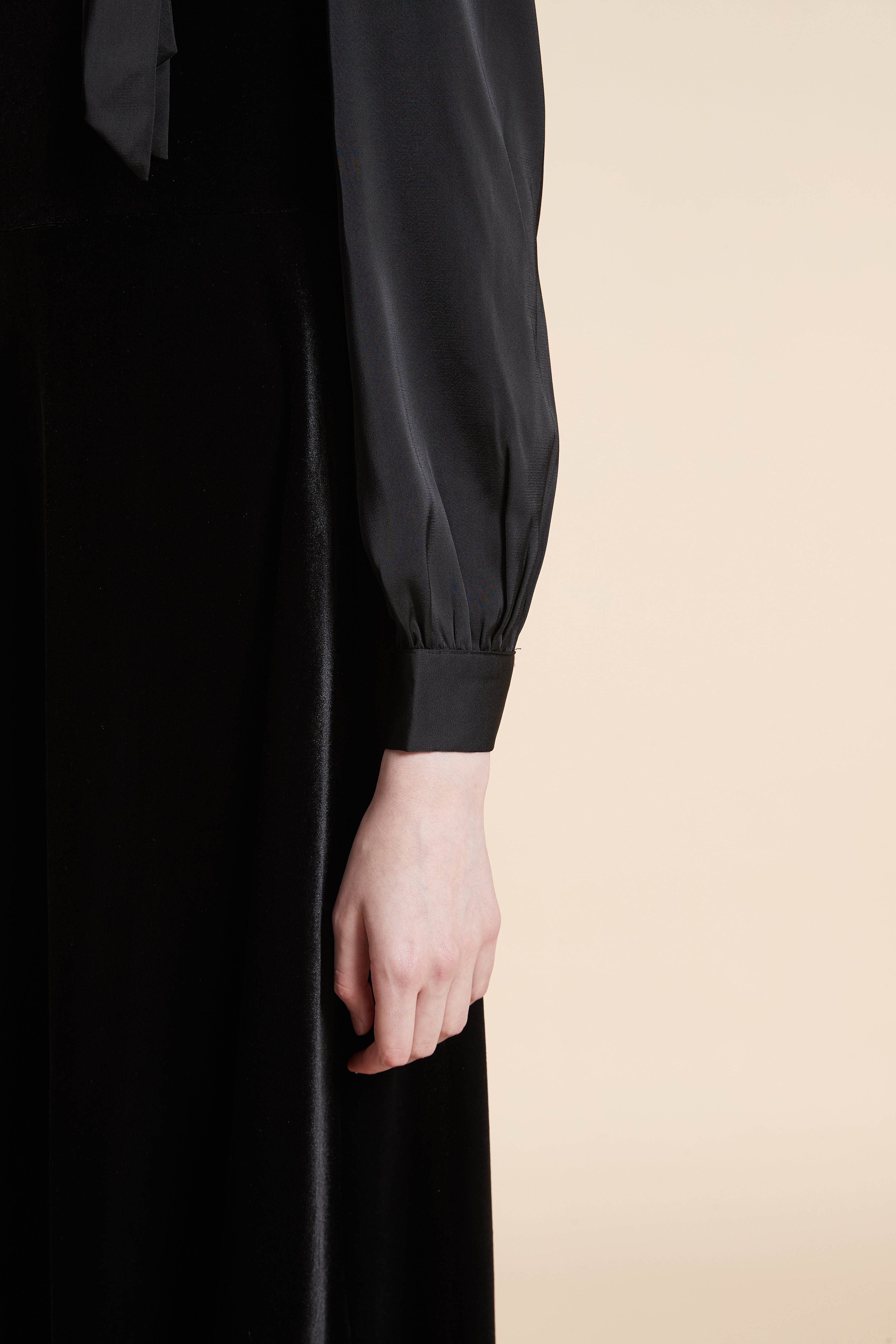 Midi Dress with Neck Tie and Long Sleeves