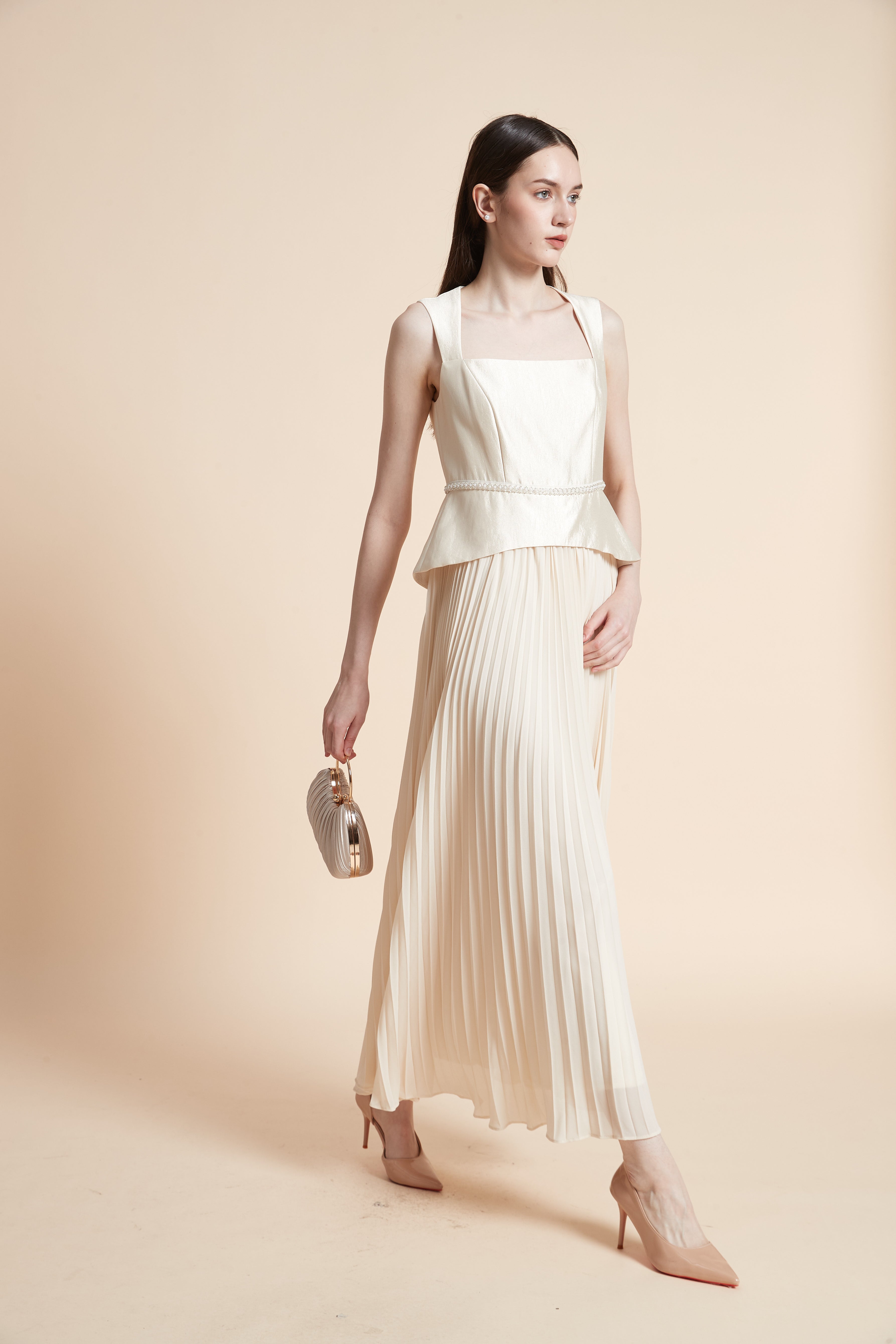 فستان ماكسي سادة بدون أكمام بليسيه