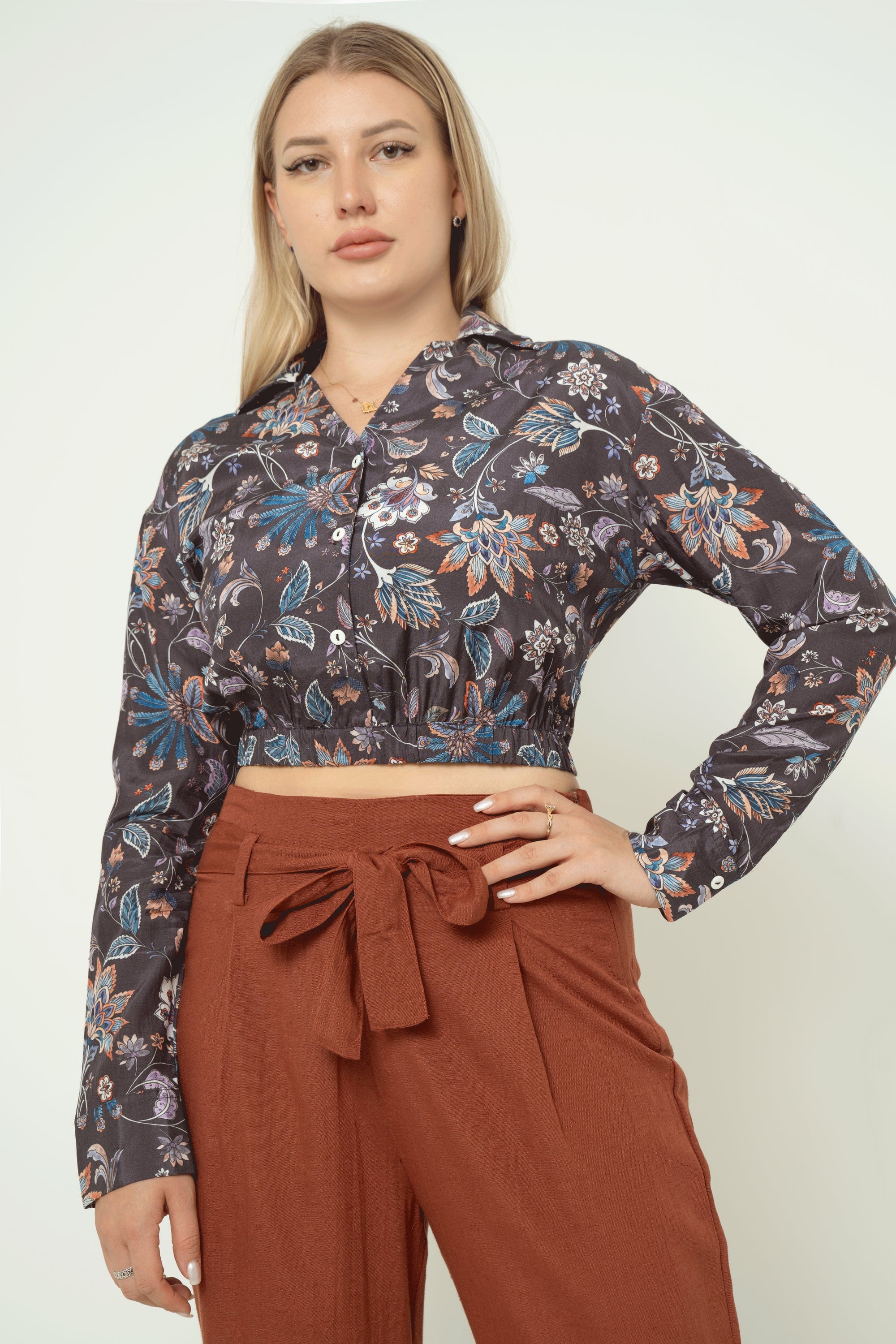 Floral Crop Top Blouse With Front Buttons And Long Sleeves