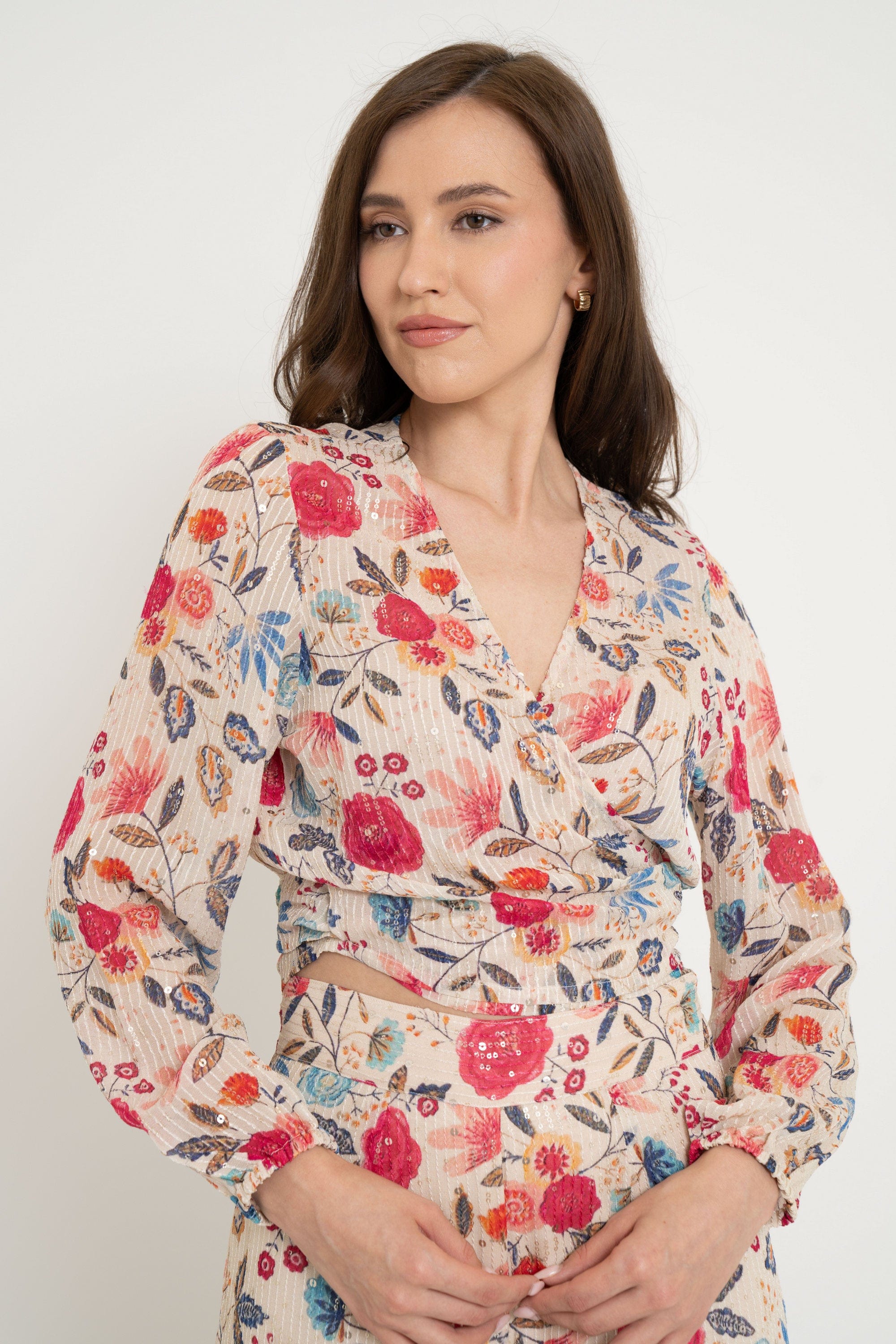 V-Neck Floral Long Sleeve Cropped Blouse
