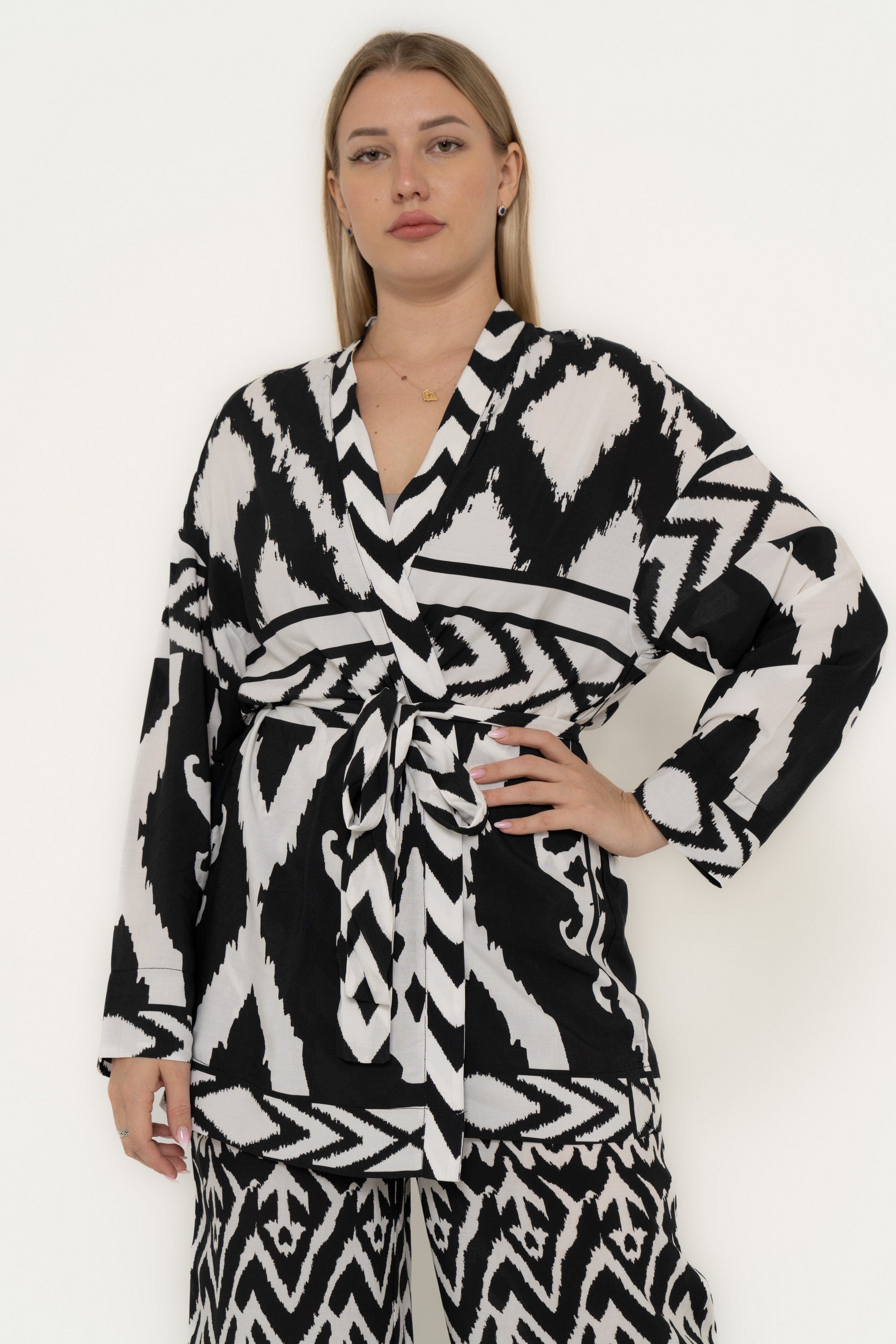 Long-Sleeve Patterned Cardigan With A Waist Tie