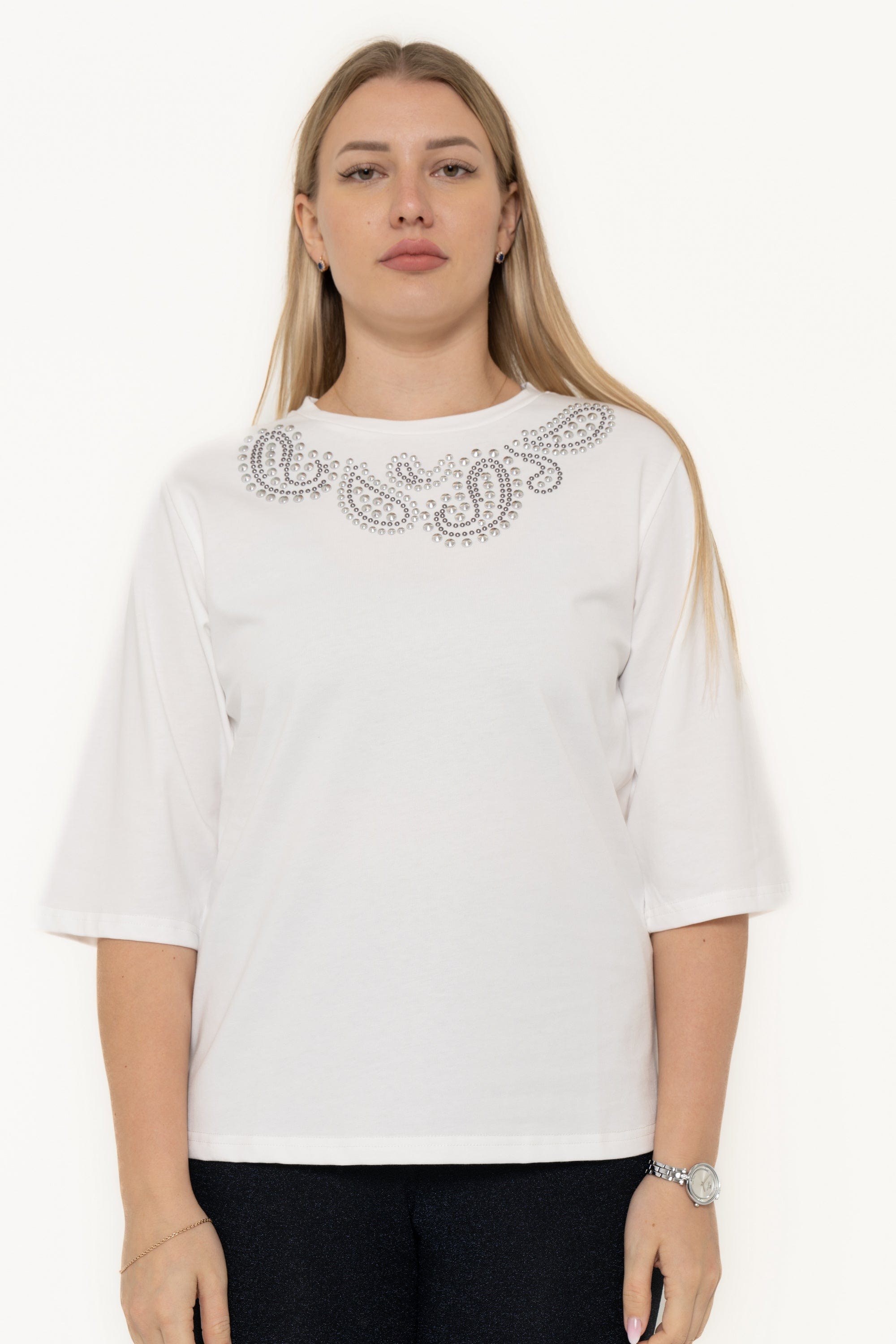 3/4 Sleeve T-Shirt With Embroidery Under The Neck
