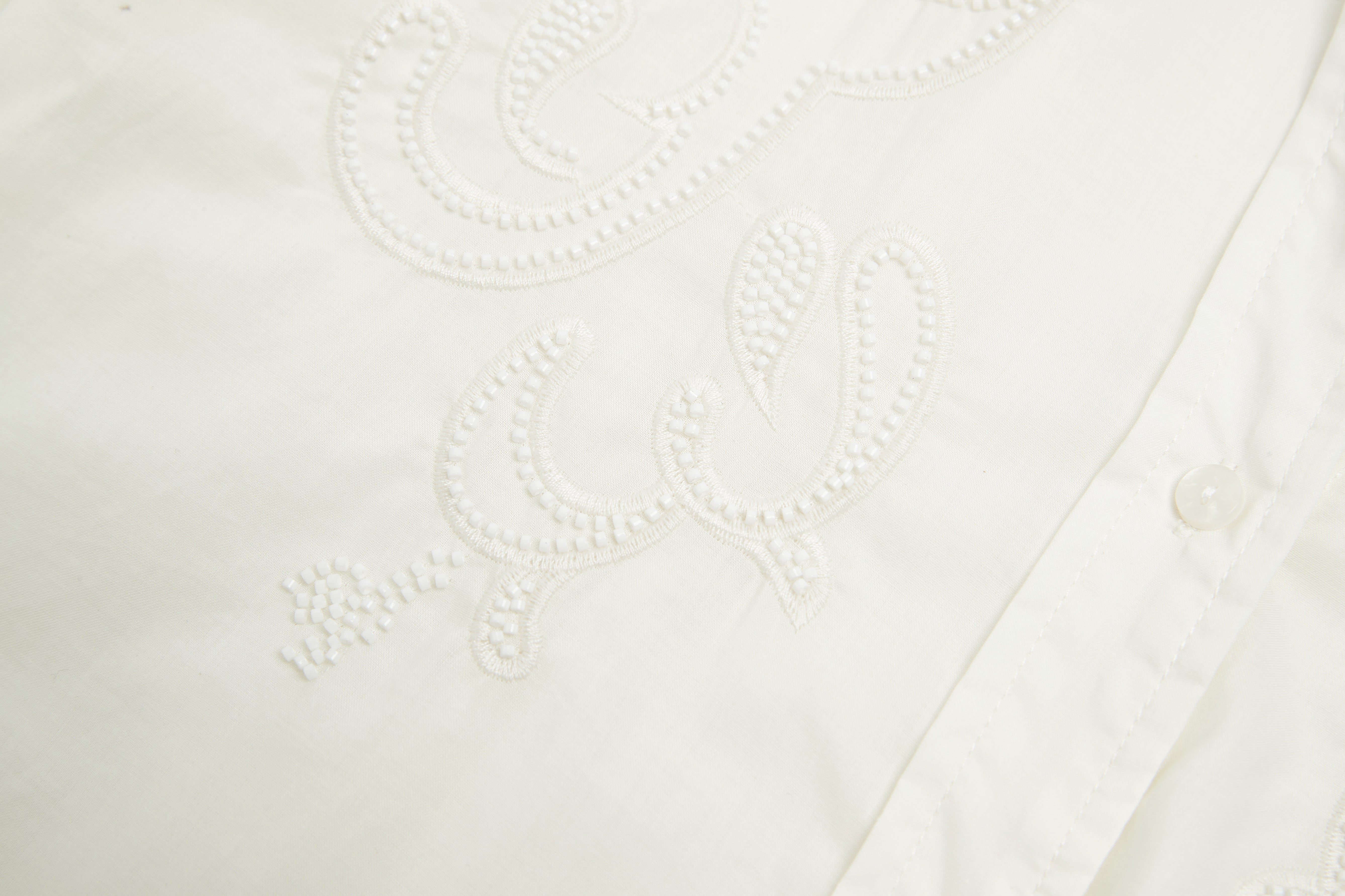 Long sleeve collared shirt