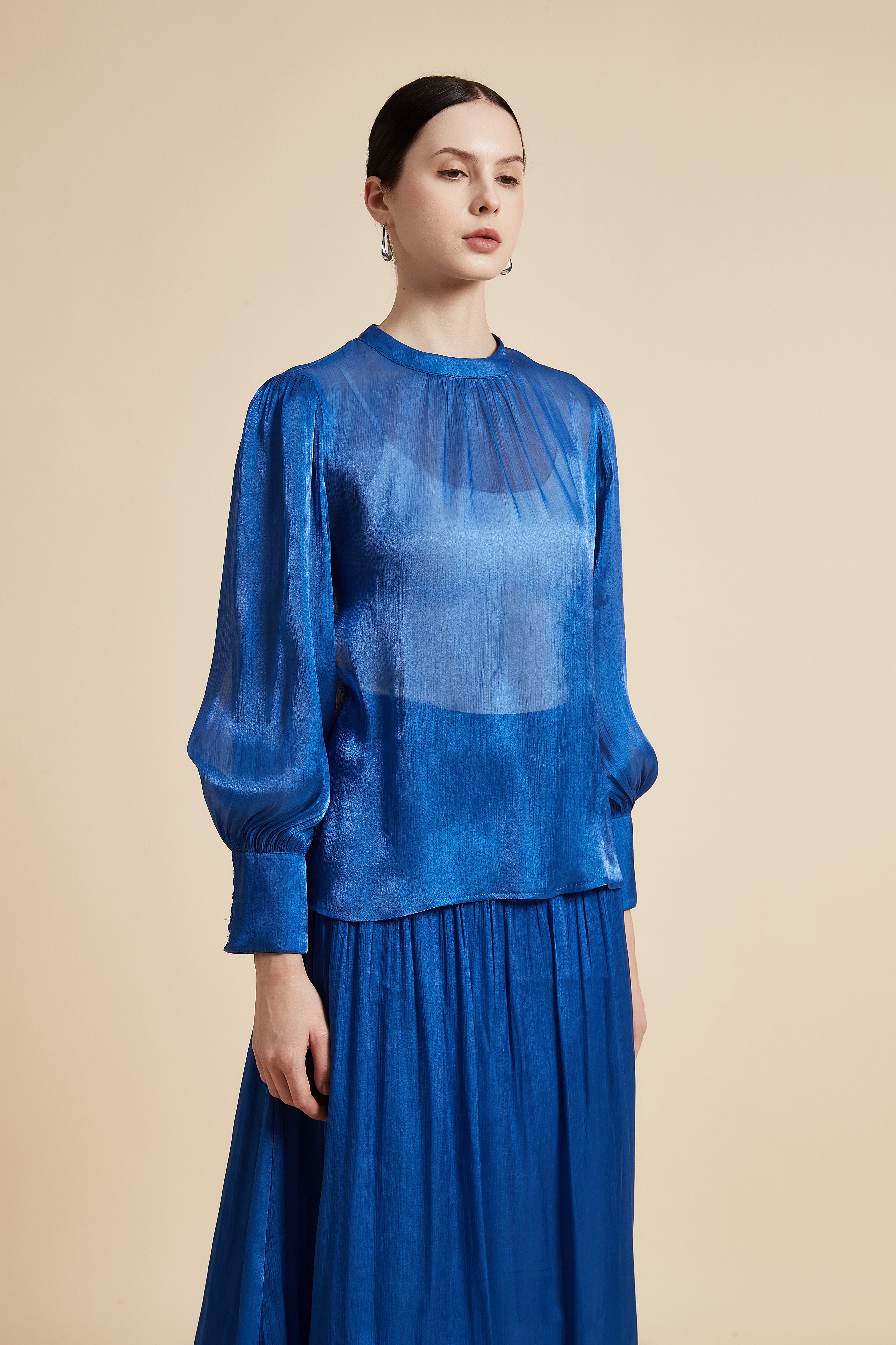 Solid Long Sleeve Top with Round Neck