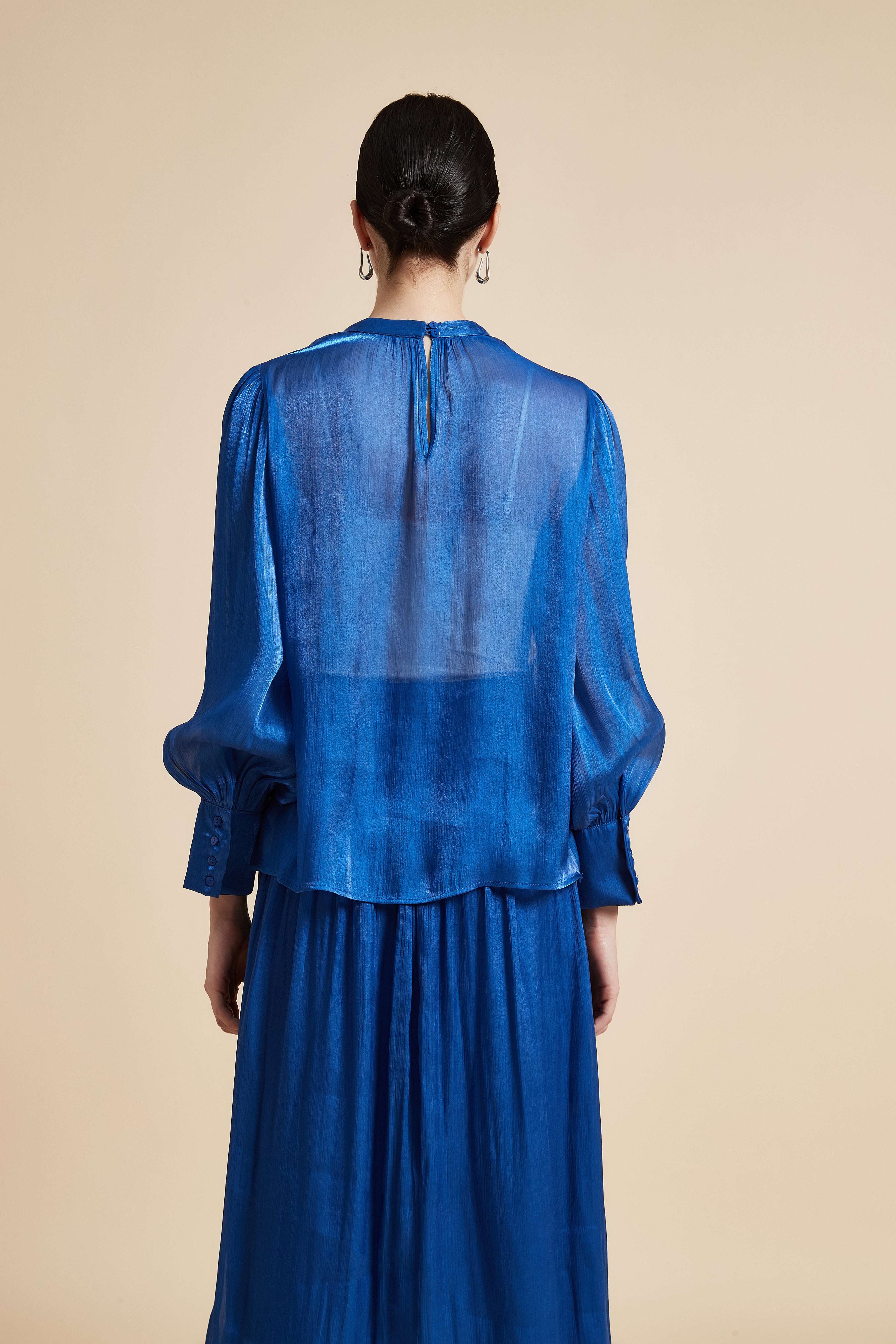Solid Long Sleeve Top with Round Neck