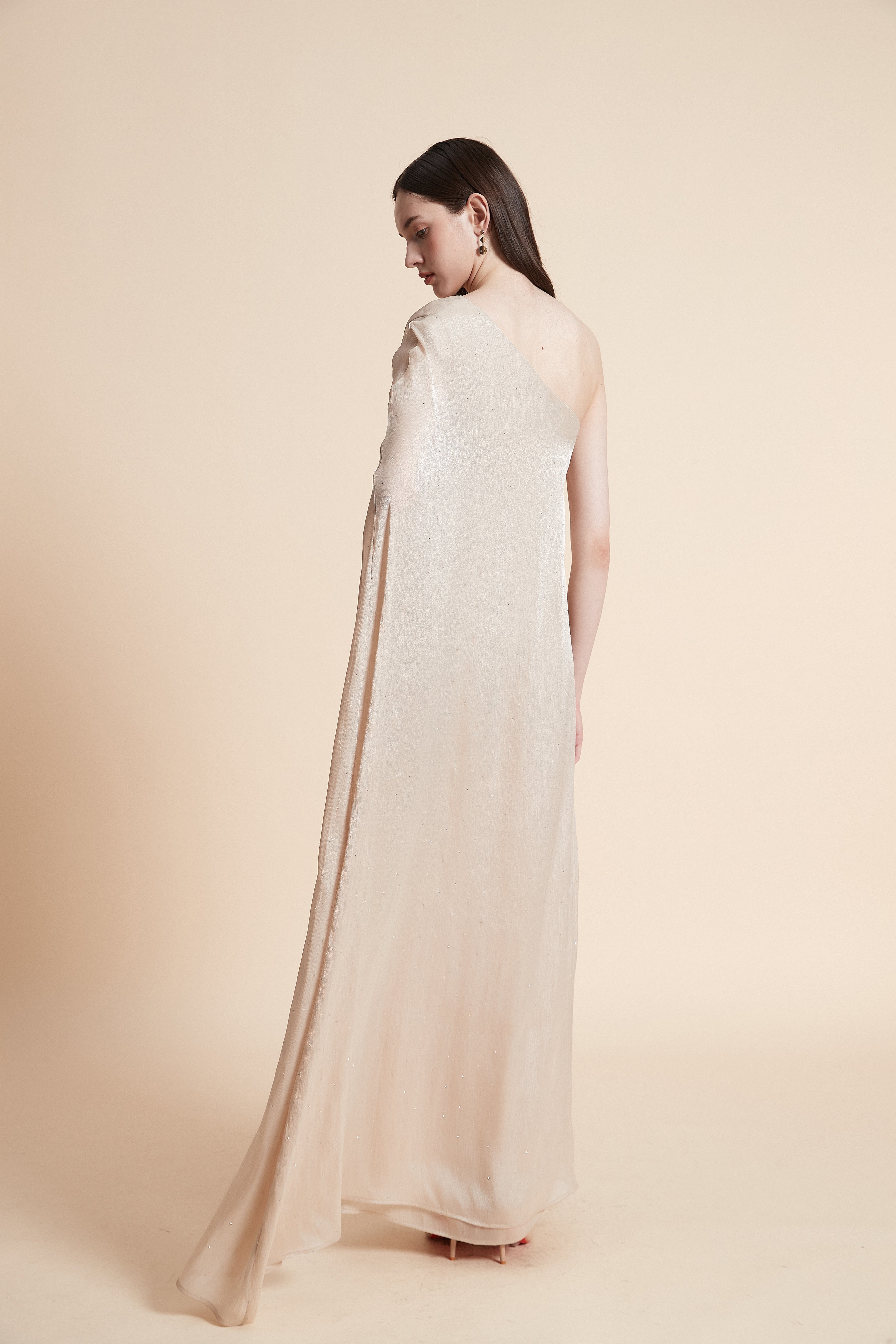 فستان ماكسي سادة بدون أكمام