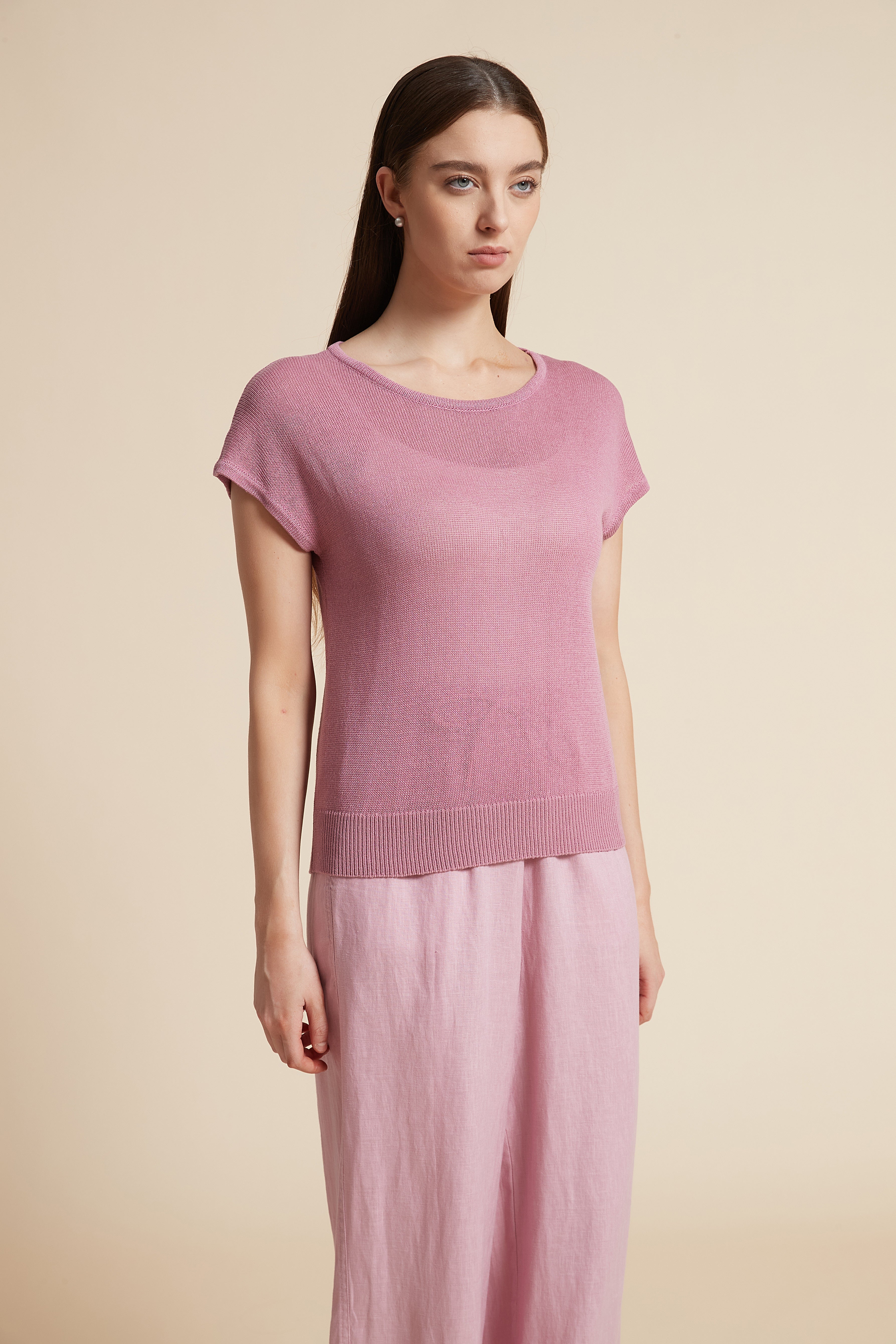 Solid Short Sleeve T-Shirt with Round Neck