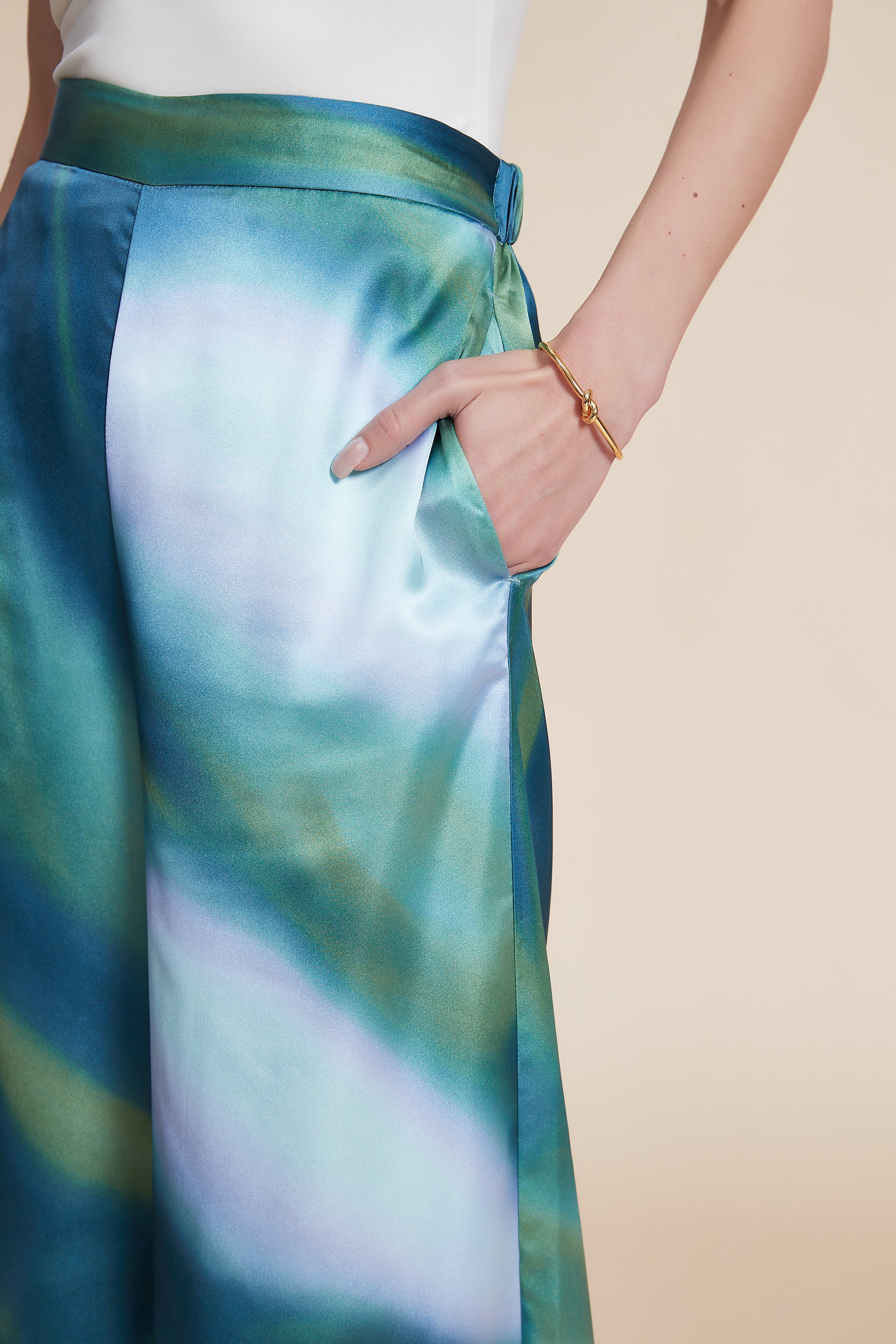 Printed Women's Wide-Leg Pants in Various Colors