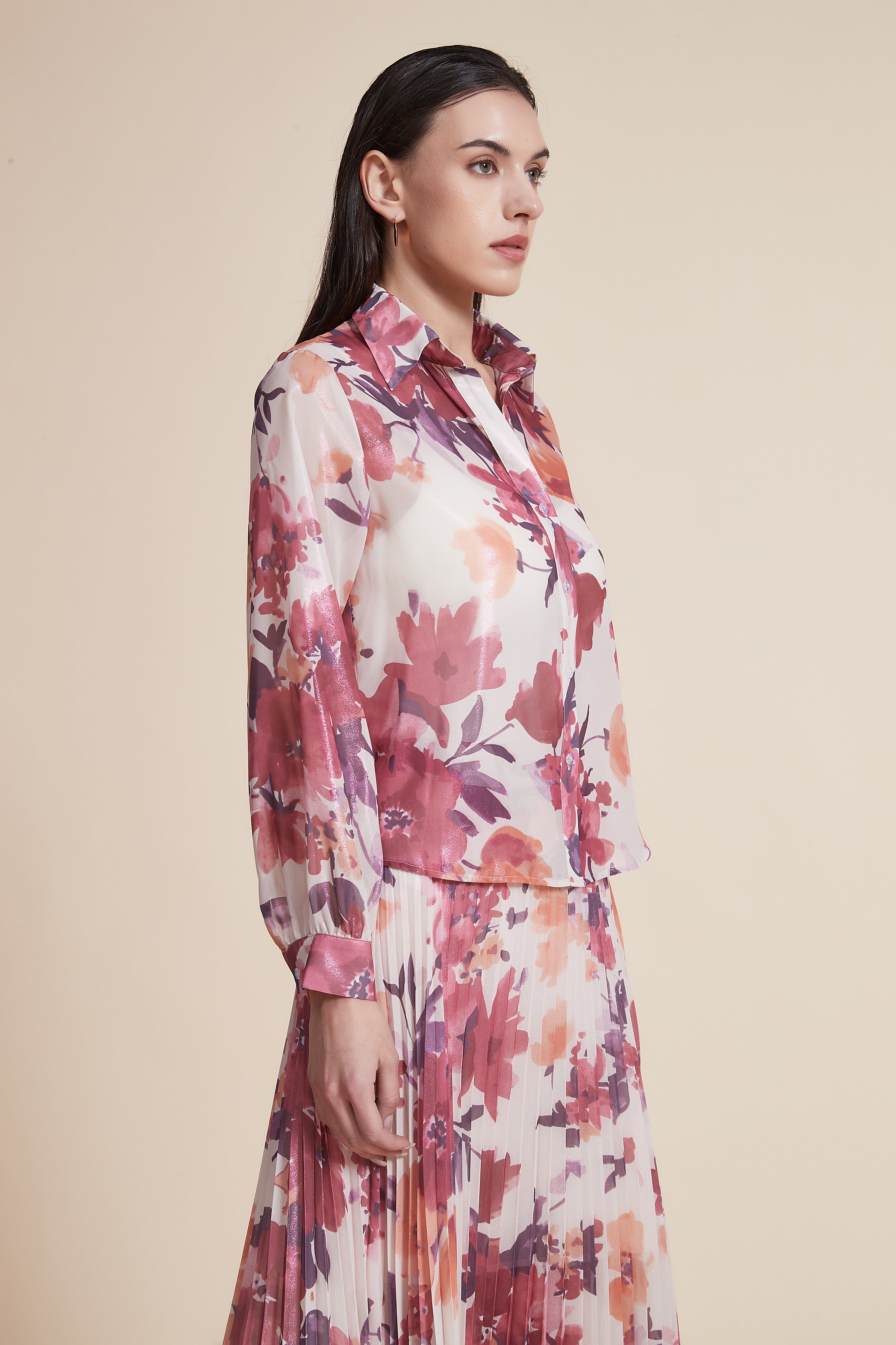 Floral Blouse with Shirt Collar and Long Sleeves