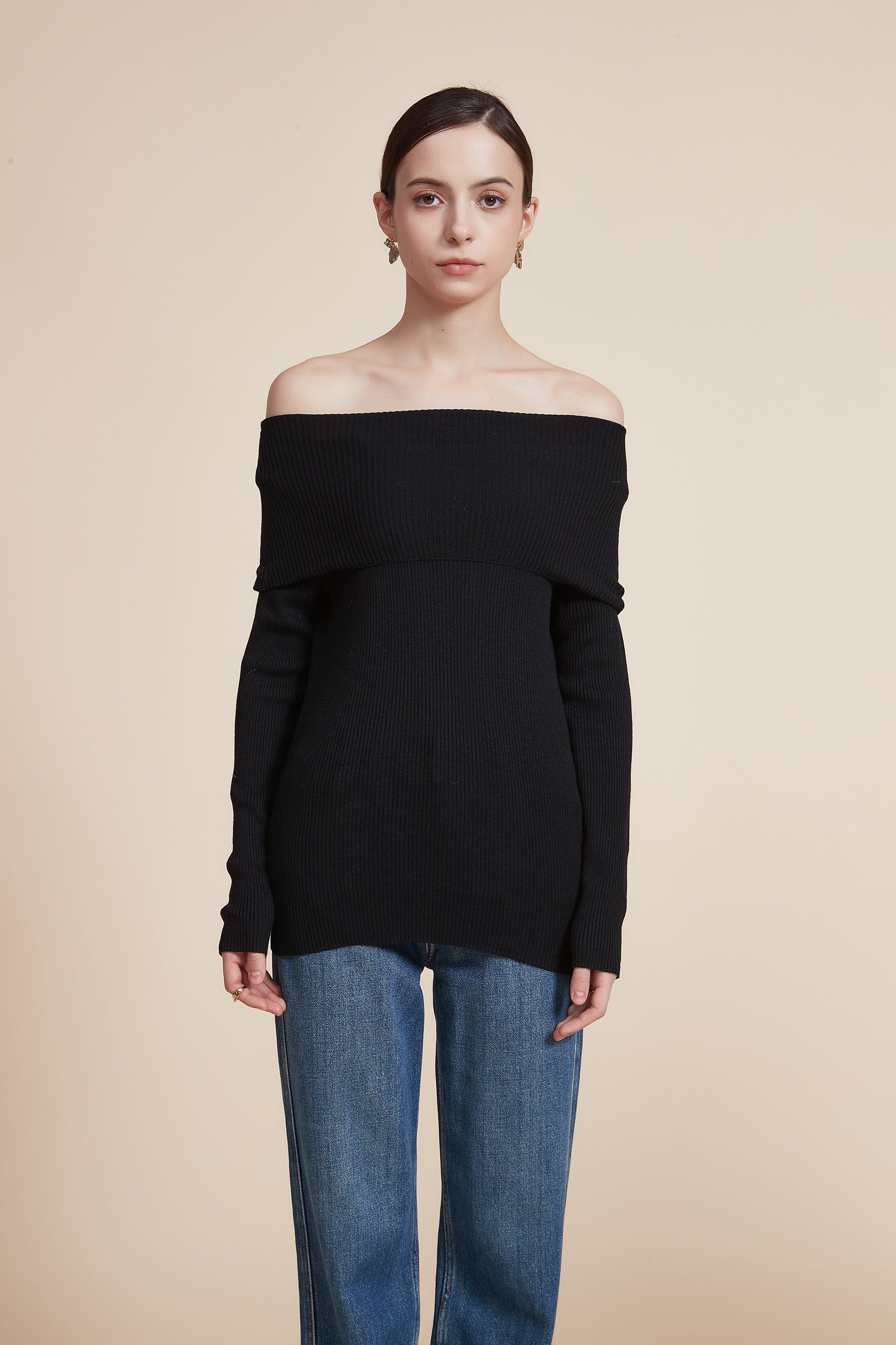 Long Sleeve Off-Shoulder Ribbed Top