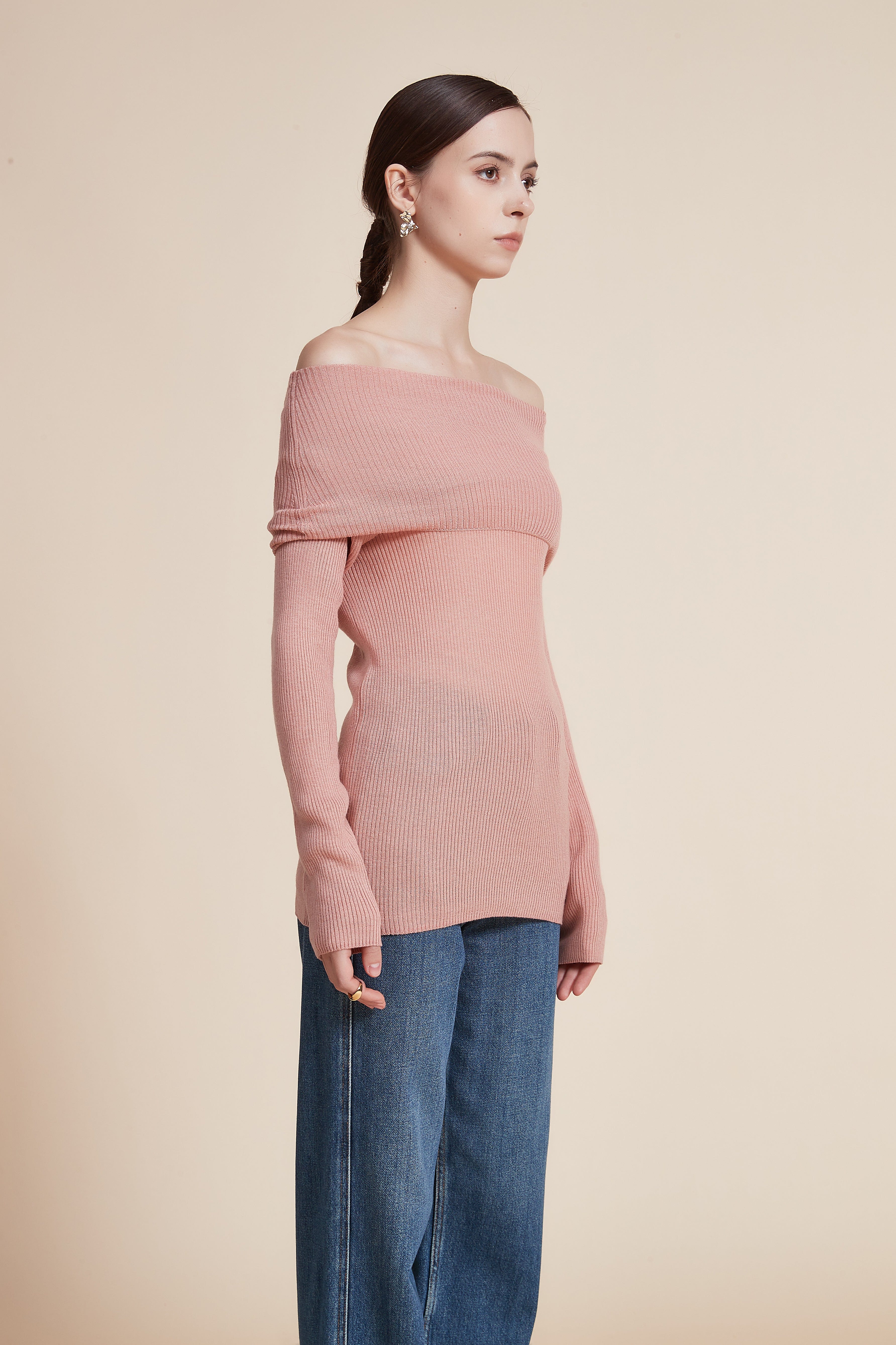 Long Sleeve Off-Shoulder Ribbed Top