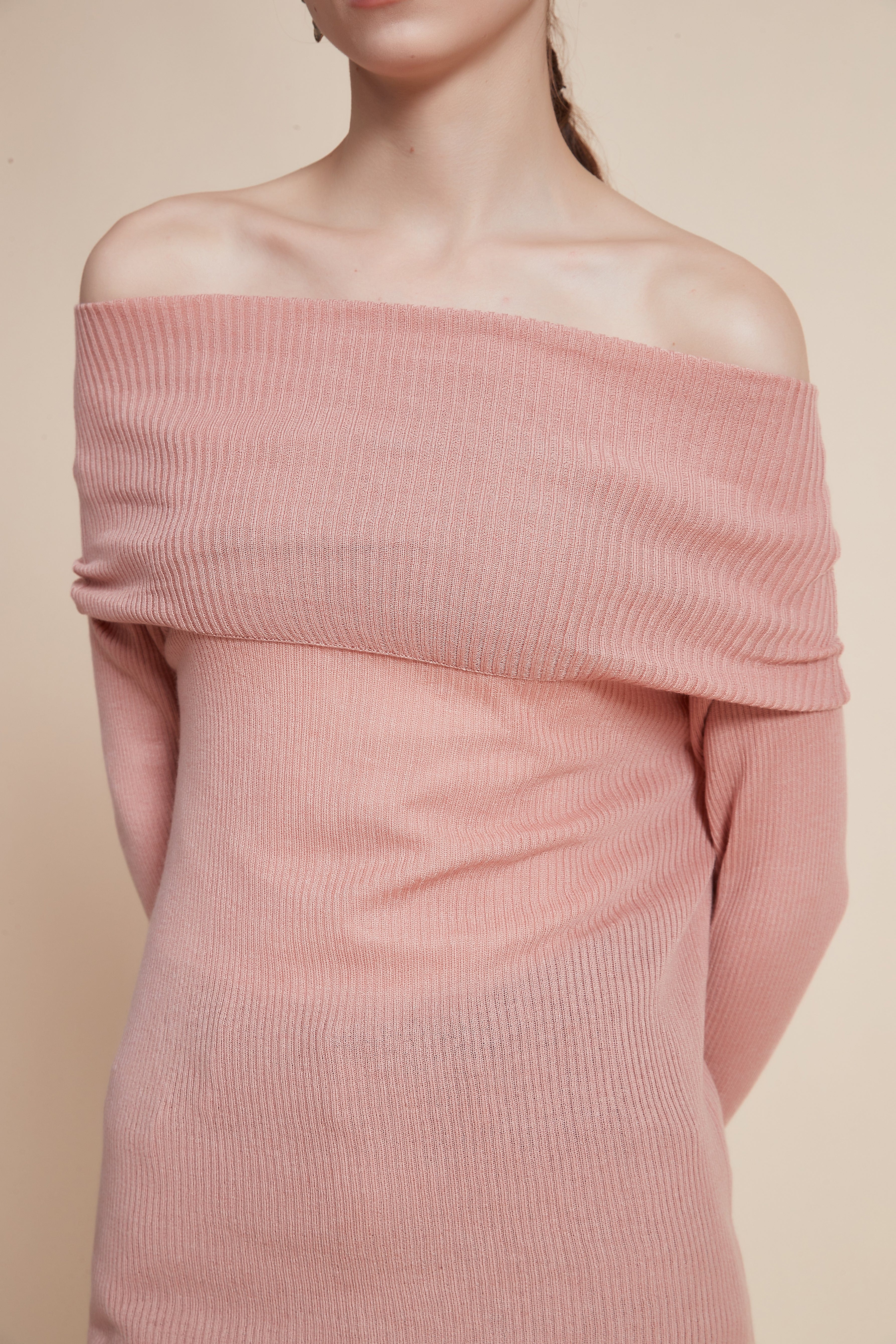 Long Sleeve Off-Shoulder Ribbed Top