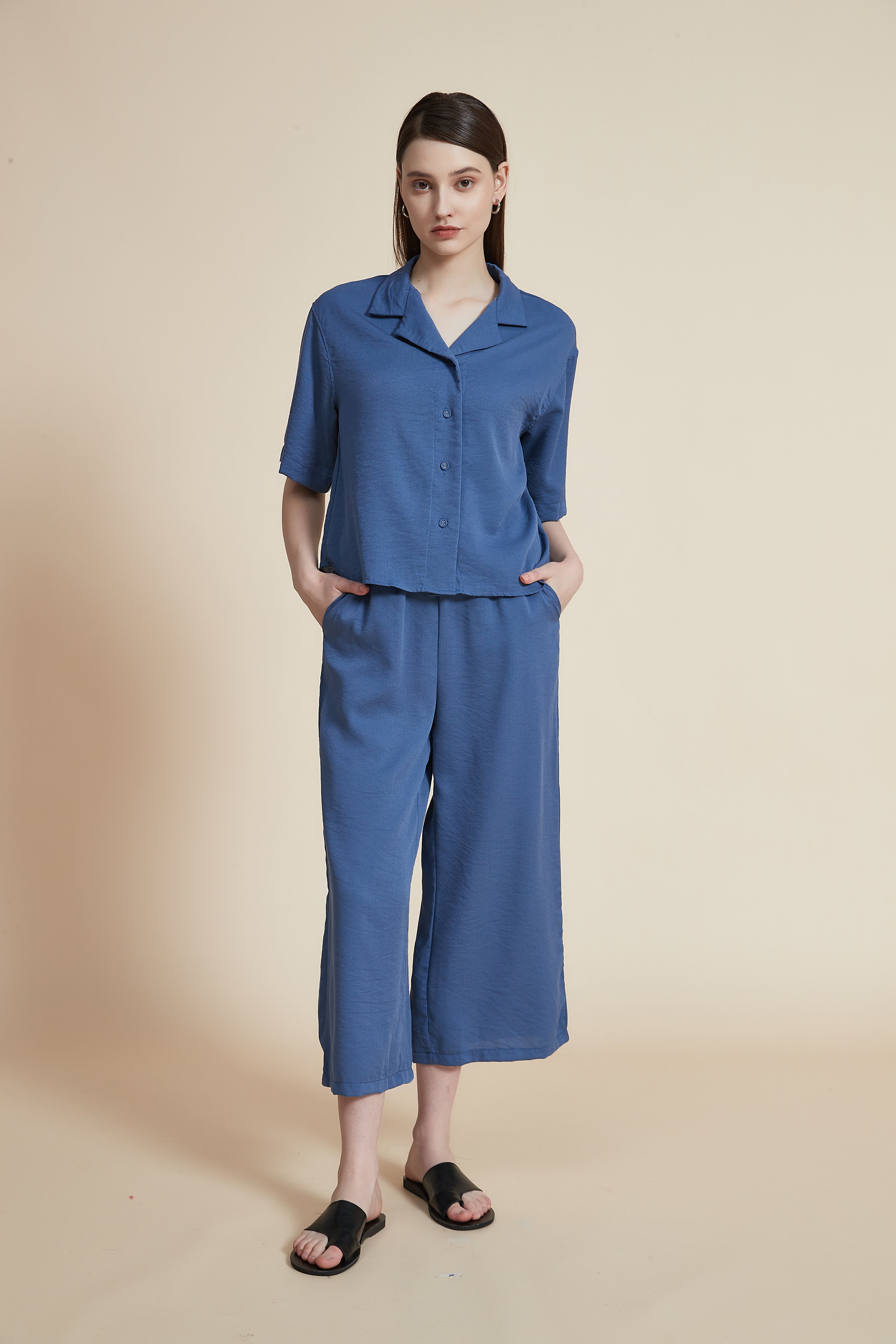 Women's Solid Short Sleeve Blouse with Shirt Collar