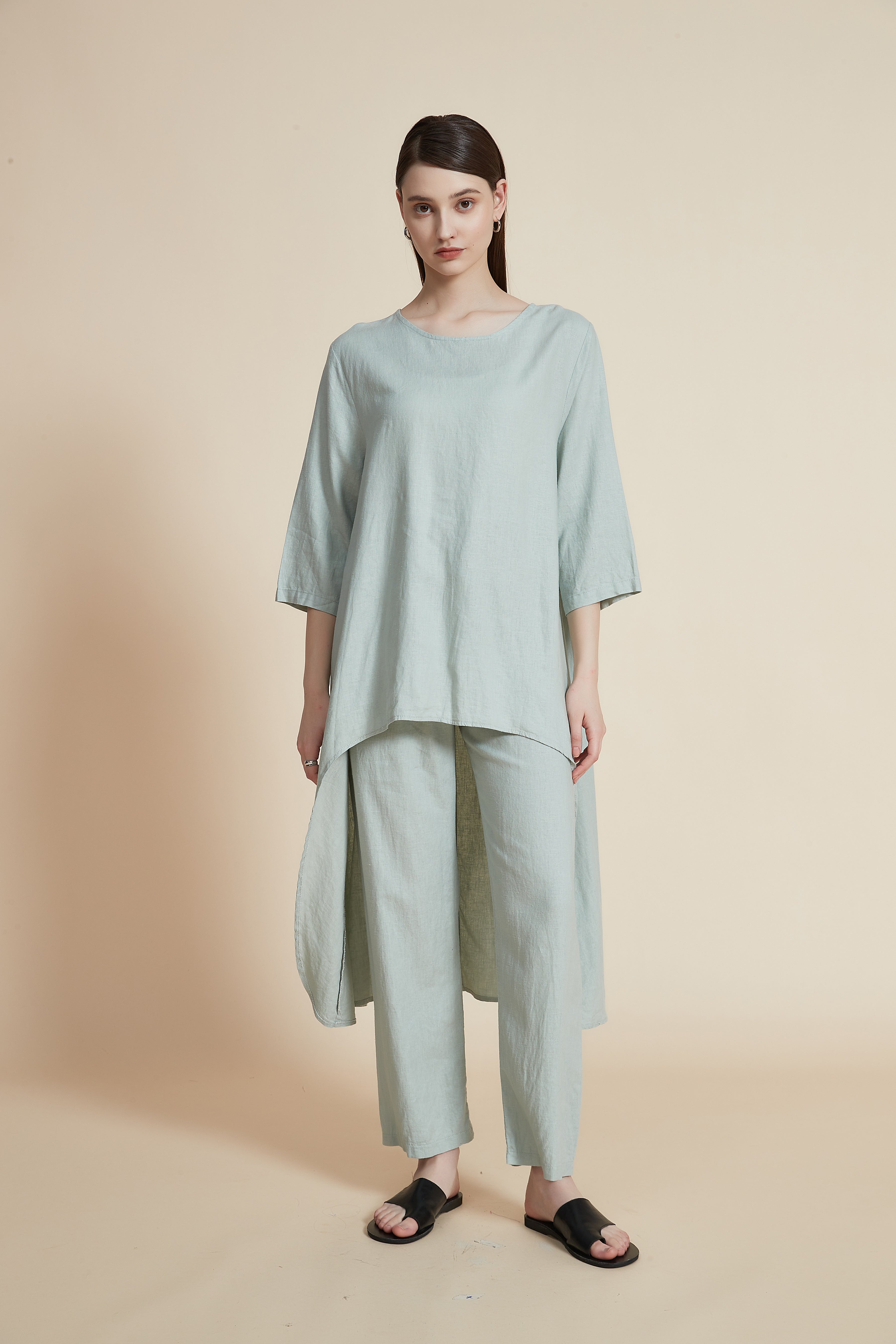 Short Sleeve Long Back Blouse with Round Neck