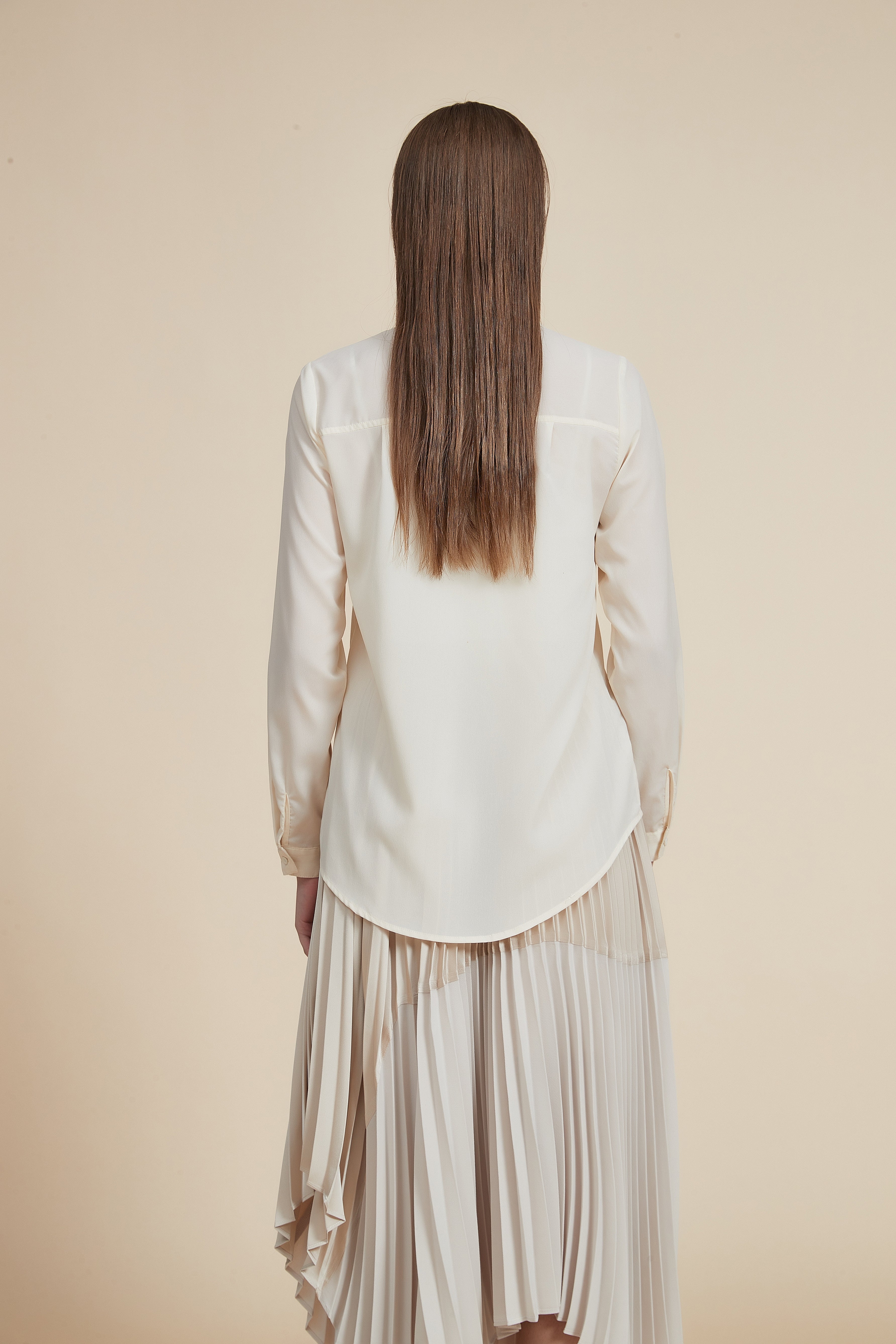 Shirt Collar Blouse with Chest Pockets and Long Sleeves