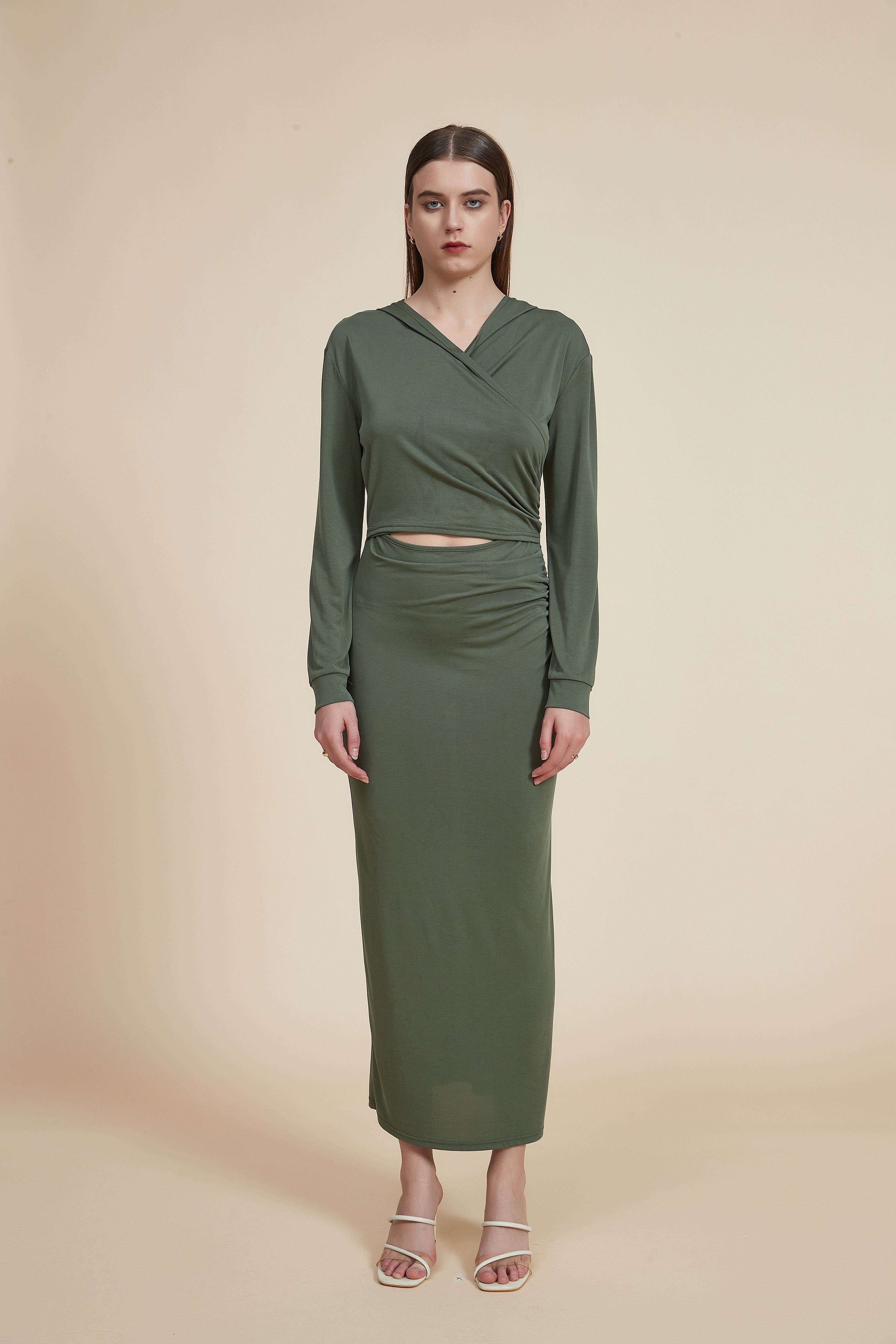 Long Dress with Long Sleeves and Waist Opening