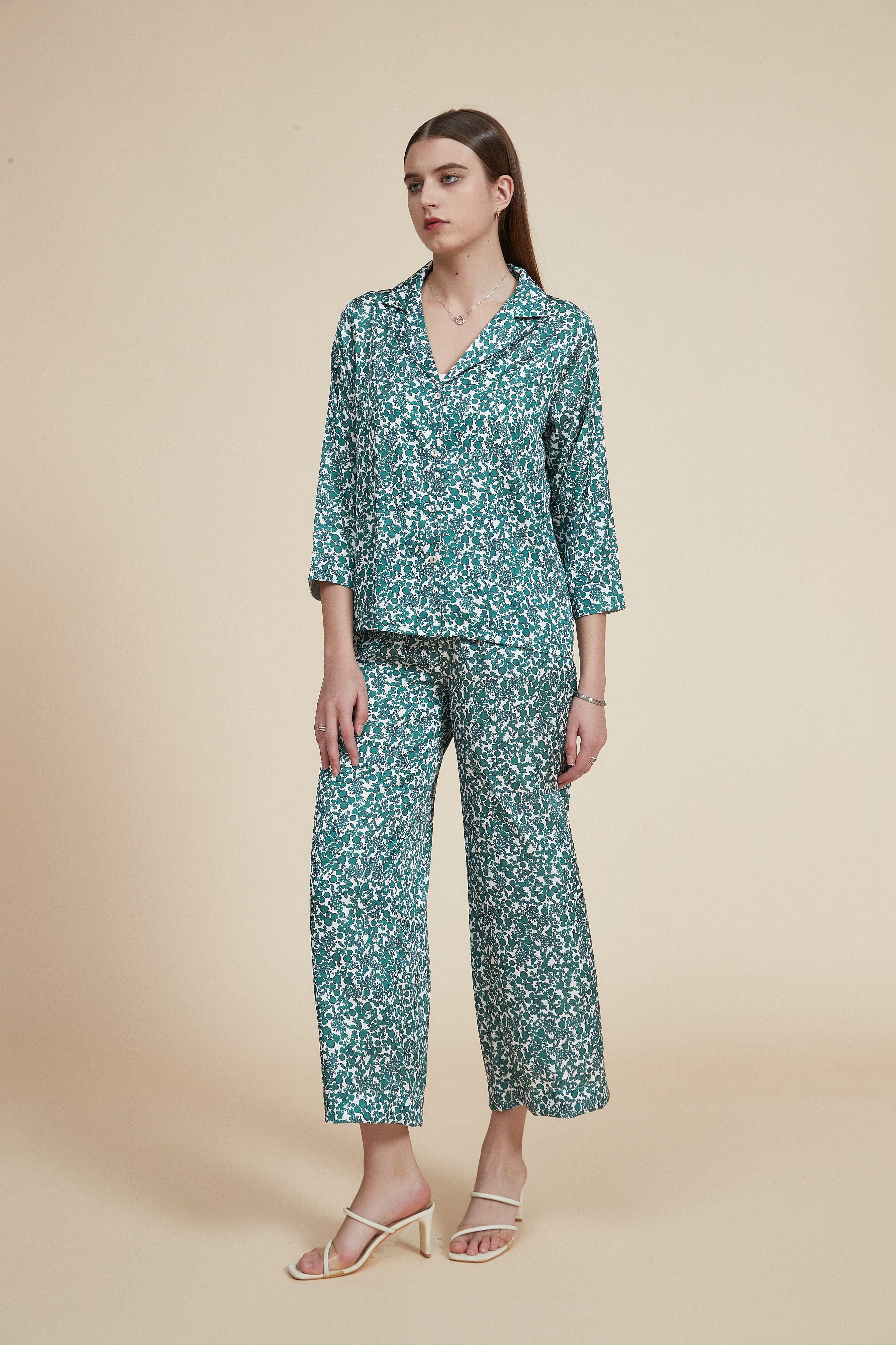 بيجاما بنقوش 3/4 كم 