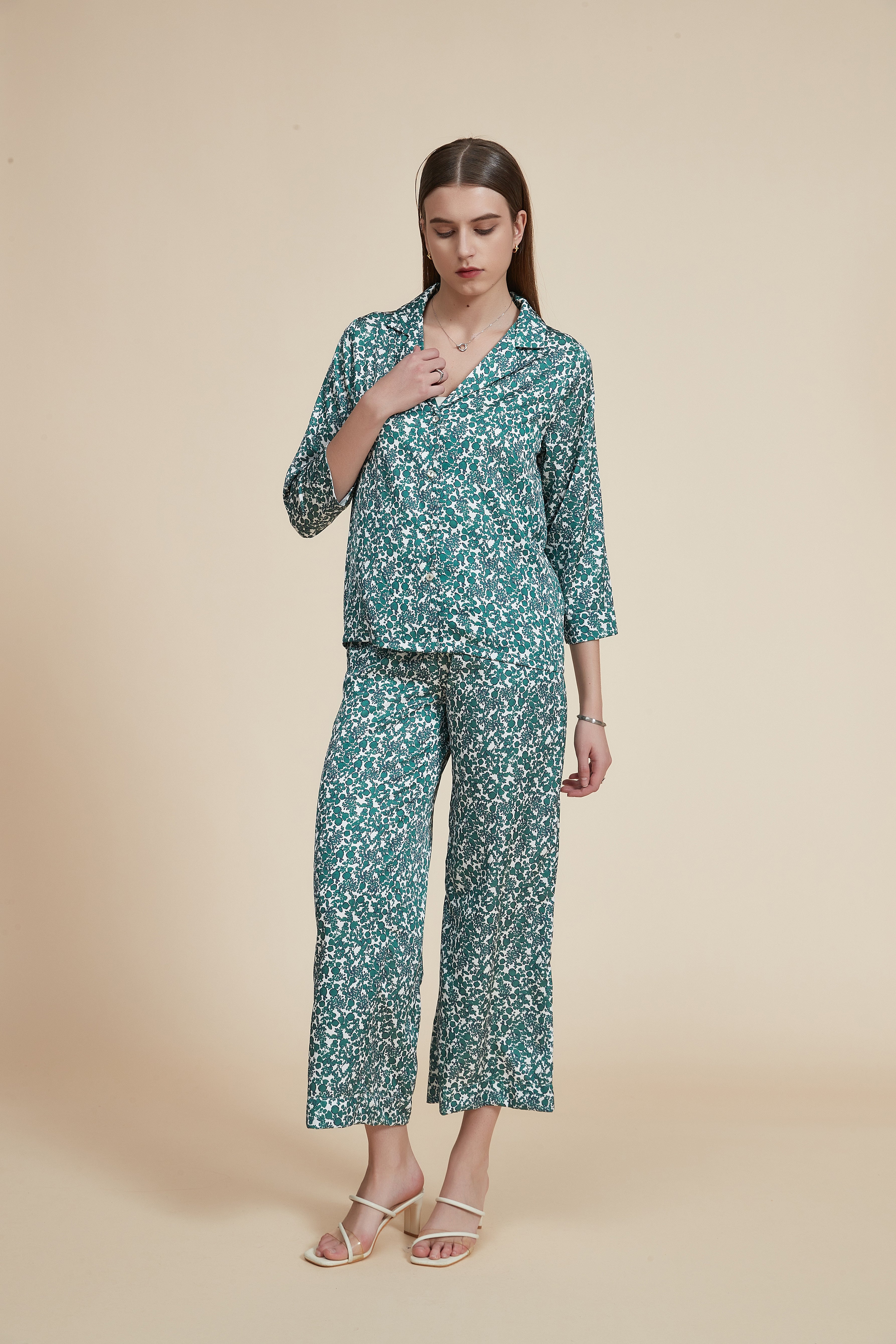 بيجاما بنقوش 3/4 كم 