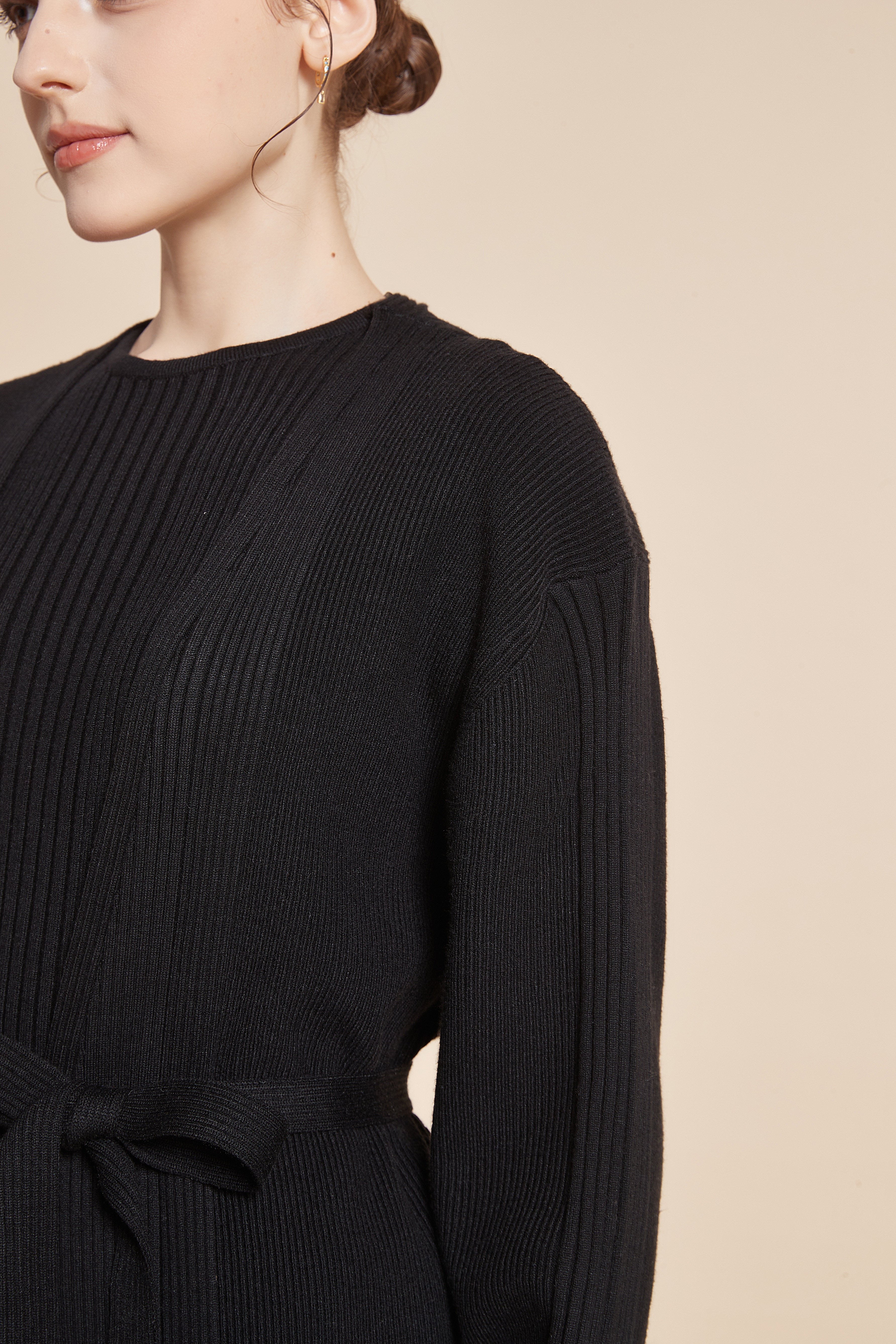 Solid Blouse With Half Sleeves And A Round Neckline