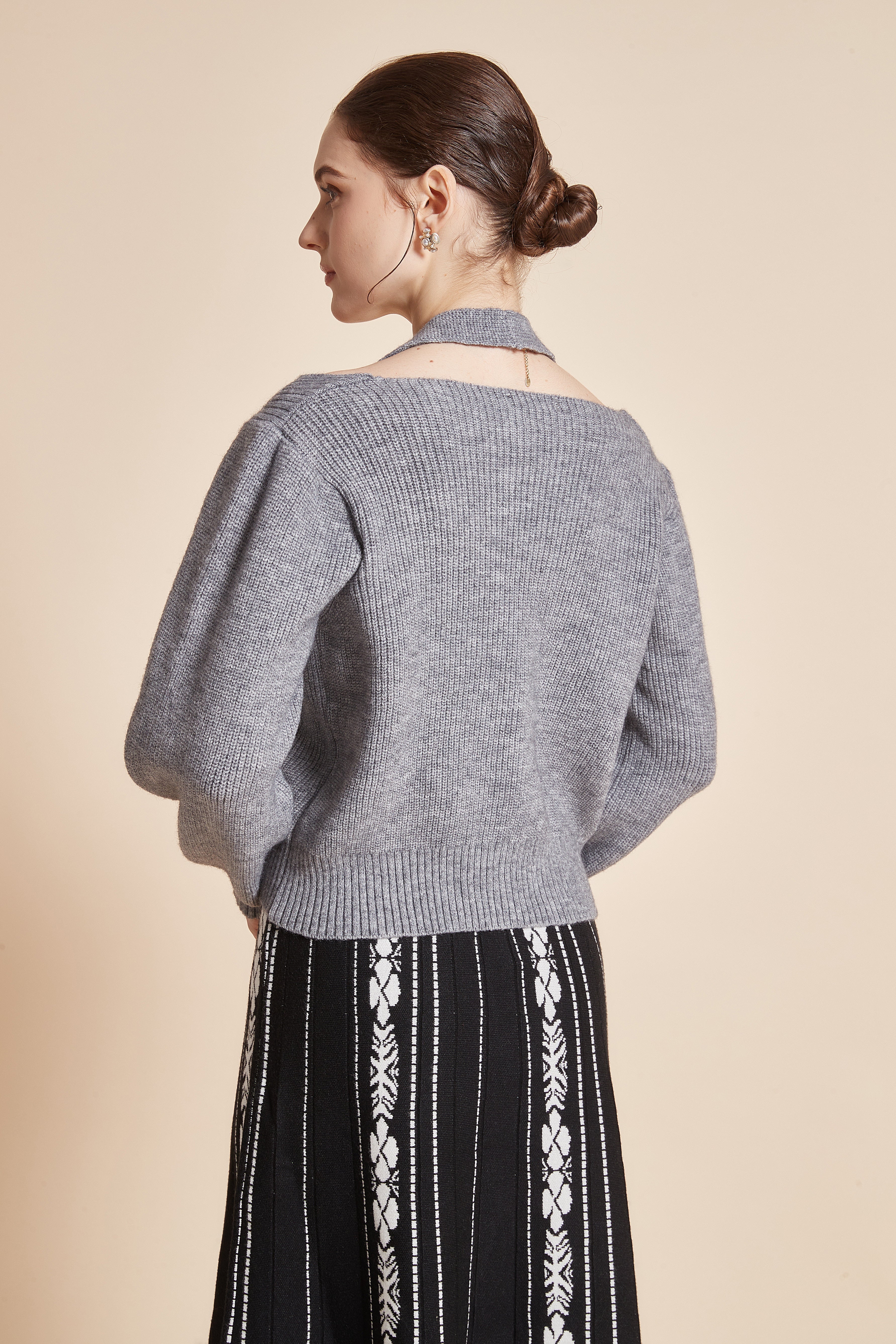 Blouse with a draped collar, V-neck, and long wide sleeves