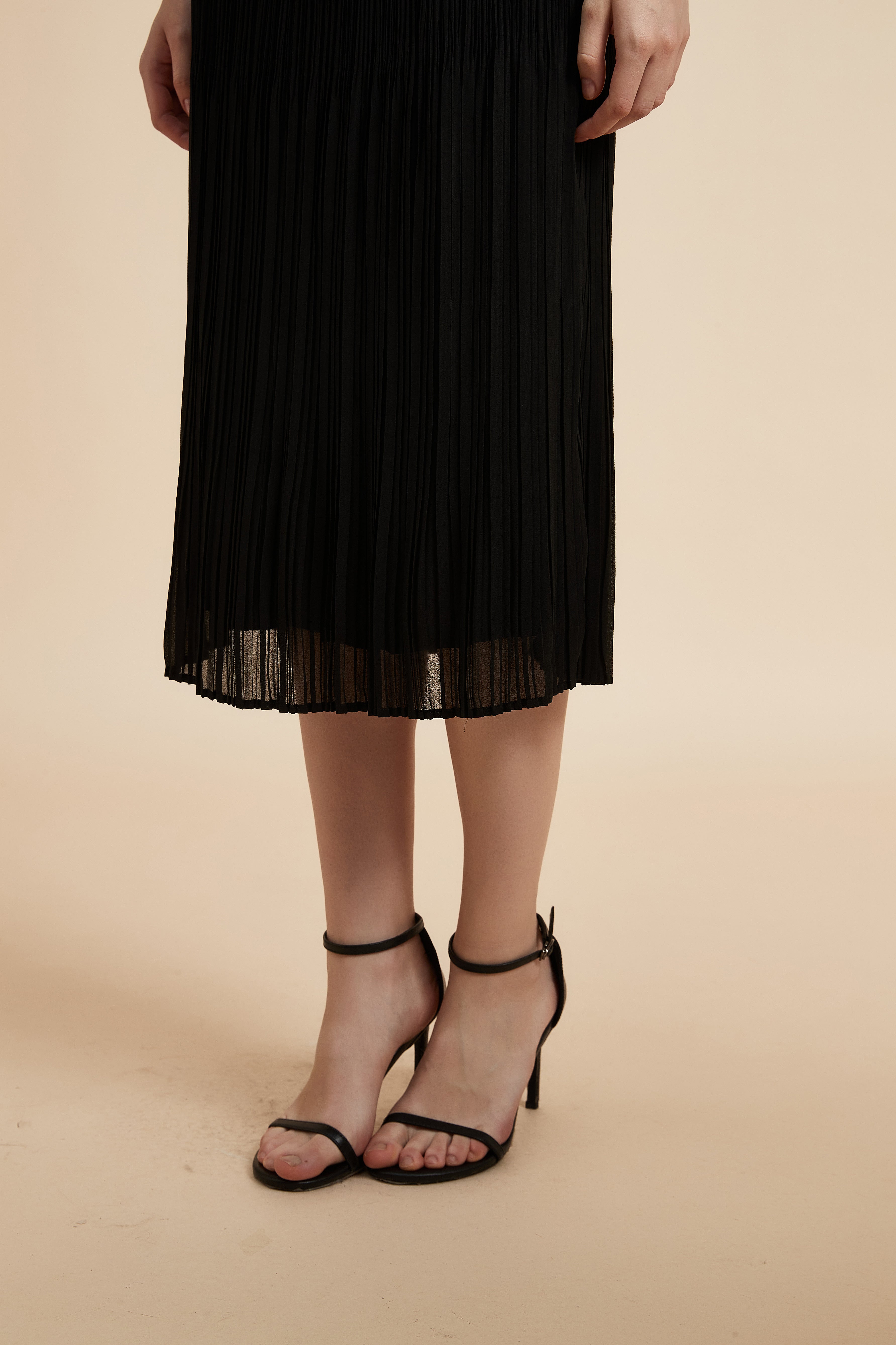 Solid Midi Pleated Skirt