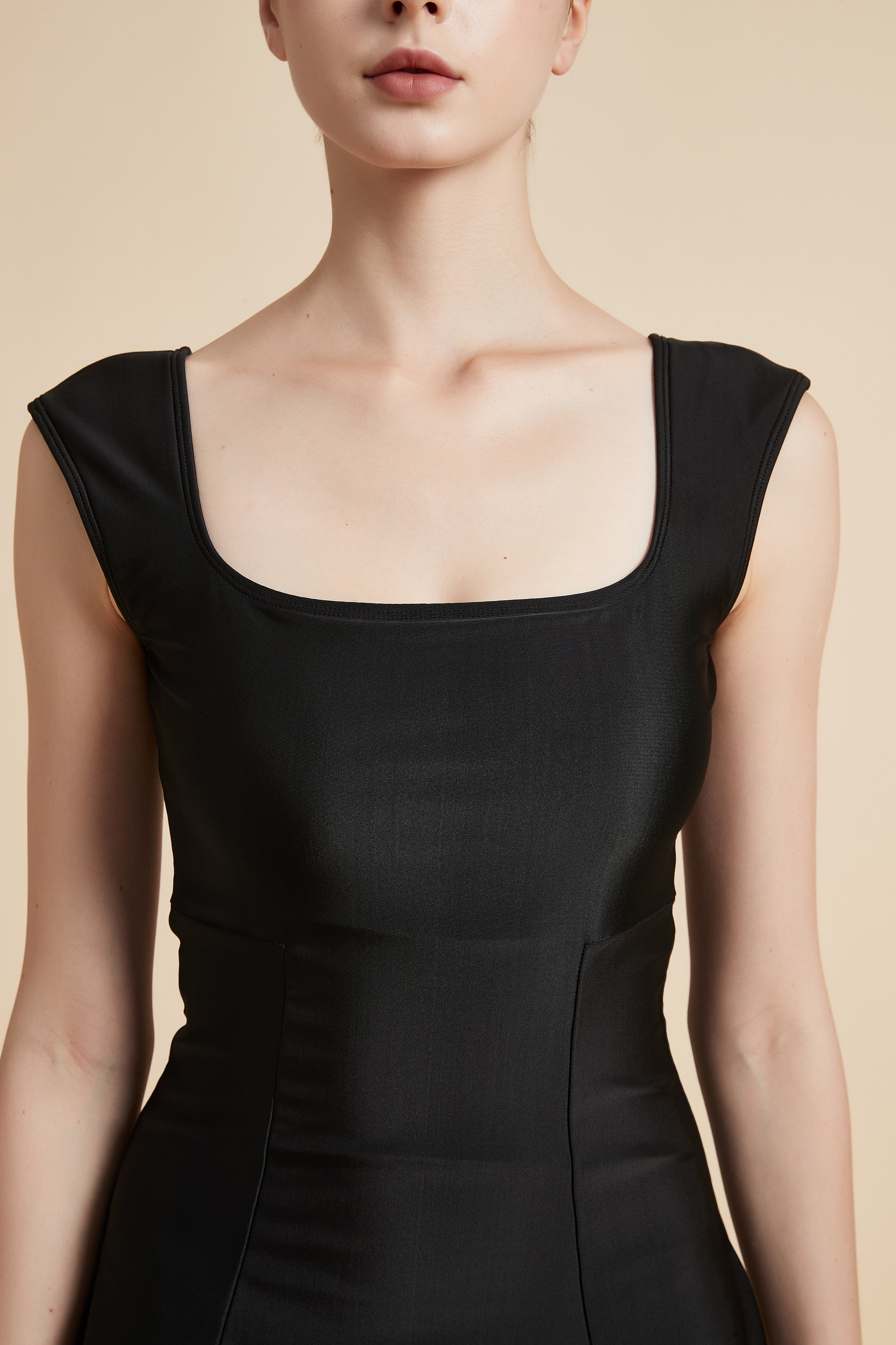 Sleeveless Solid Square Neck Swimsuit