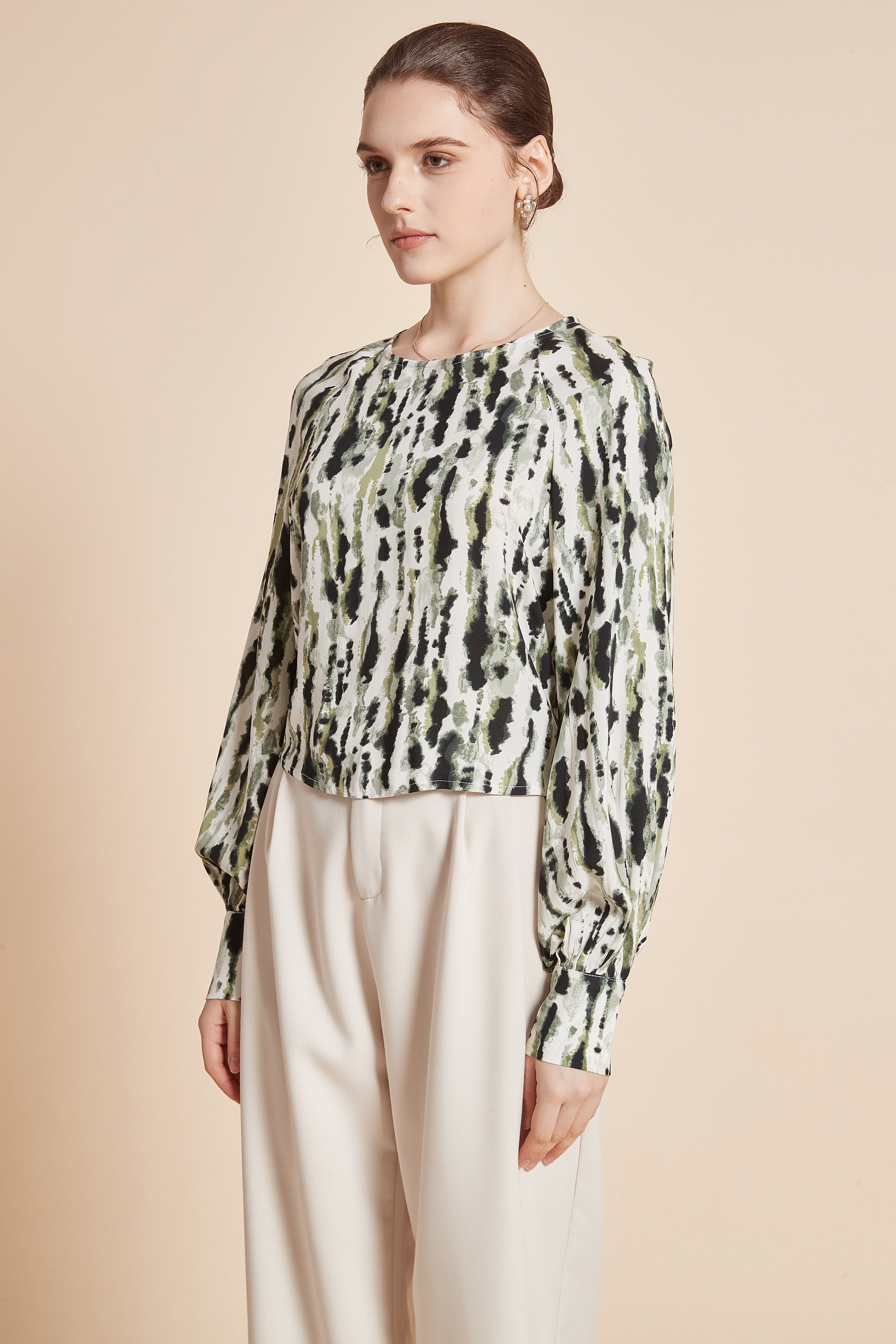 Yola Printed Blouse with Wide Long Sleeves