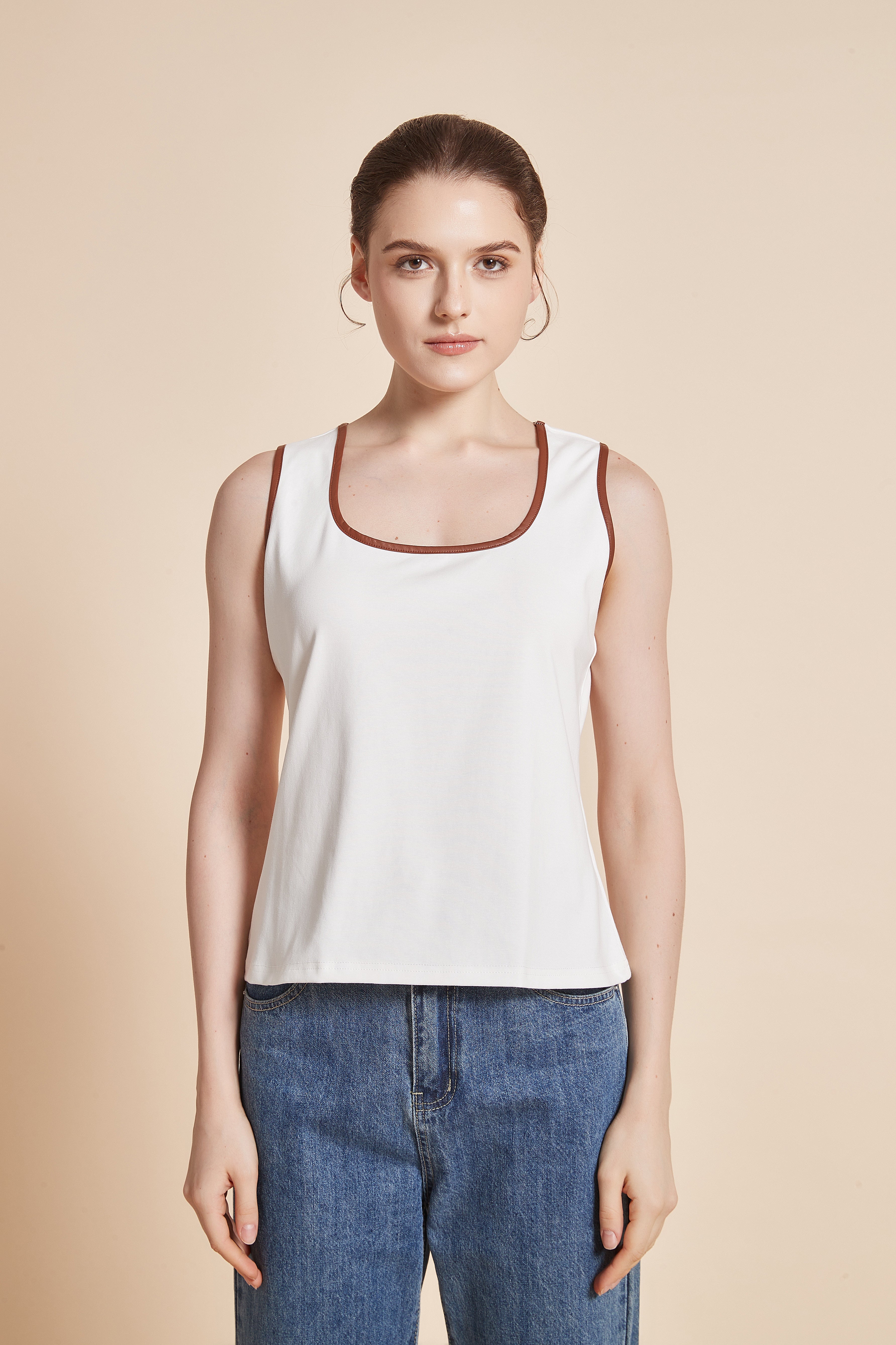 Yola Sleeveless Blouse with Square Neckline