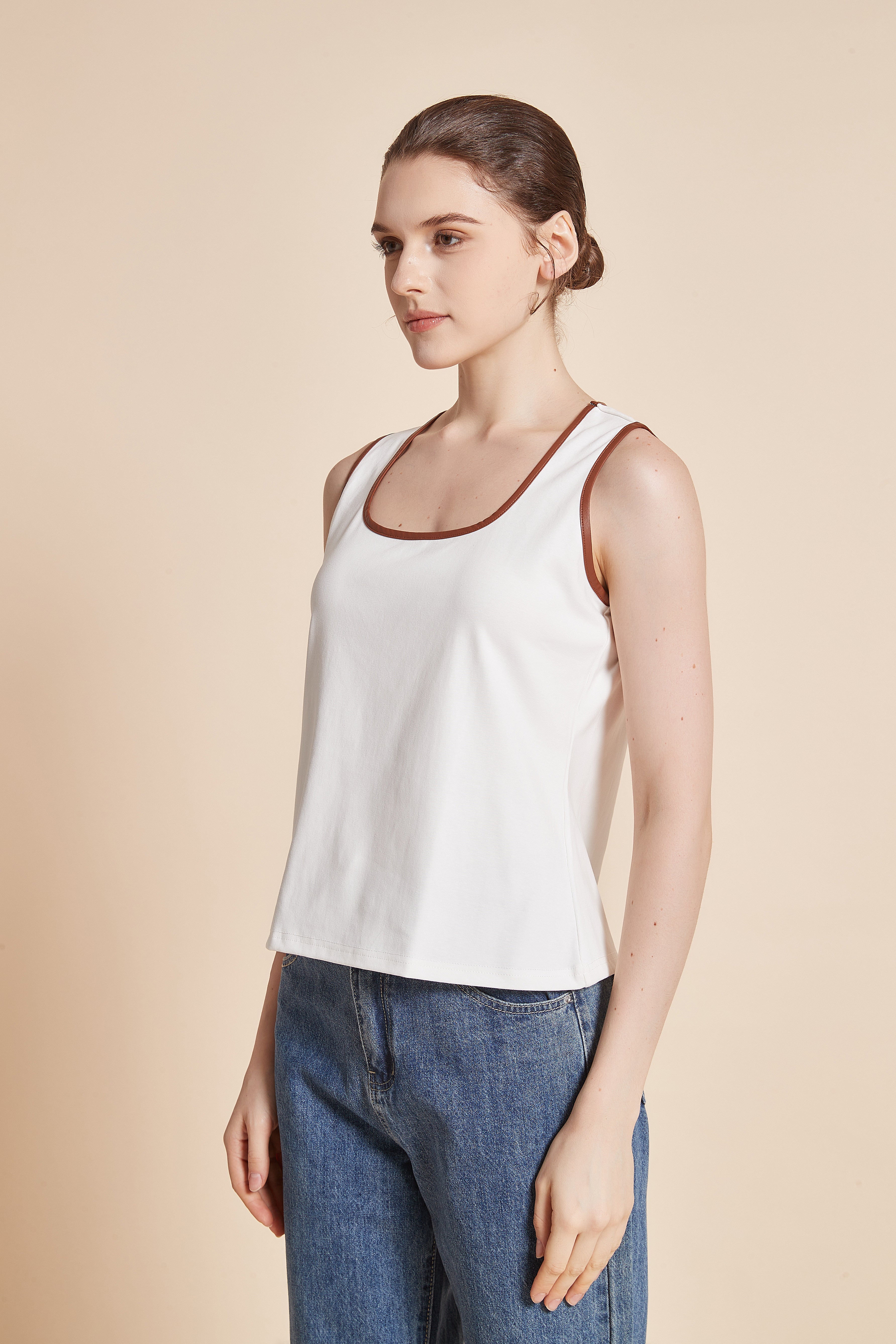 Yola Sleeveless Blouse with Square Neckline